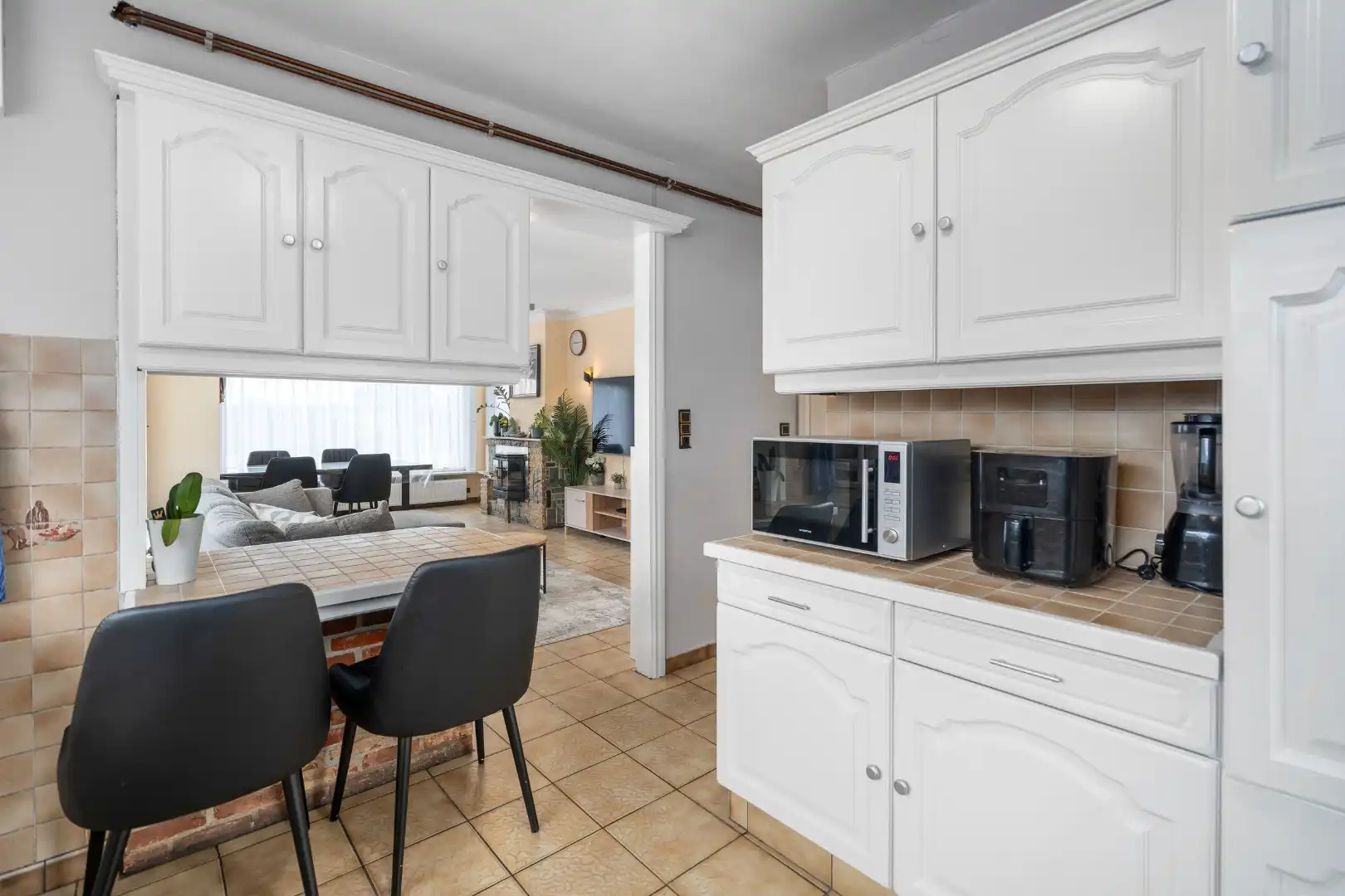 Alleenstaande woning met 3 slaapkamers en 2 garages te Koekelare foto 8