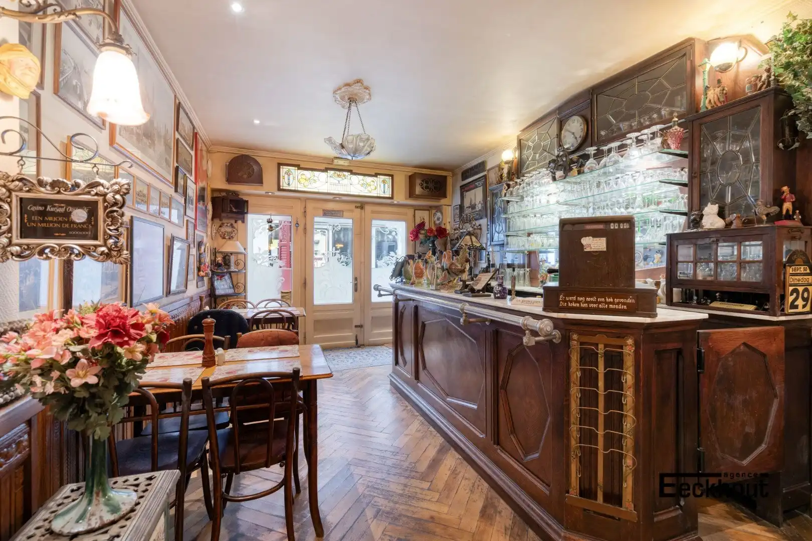 Sfeervol ingericht restaurant/praatcafé met ruime woonst  foto 4