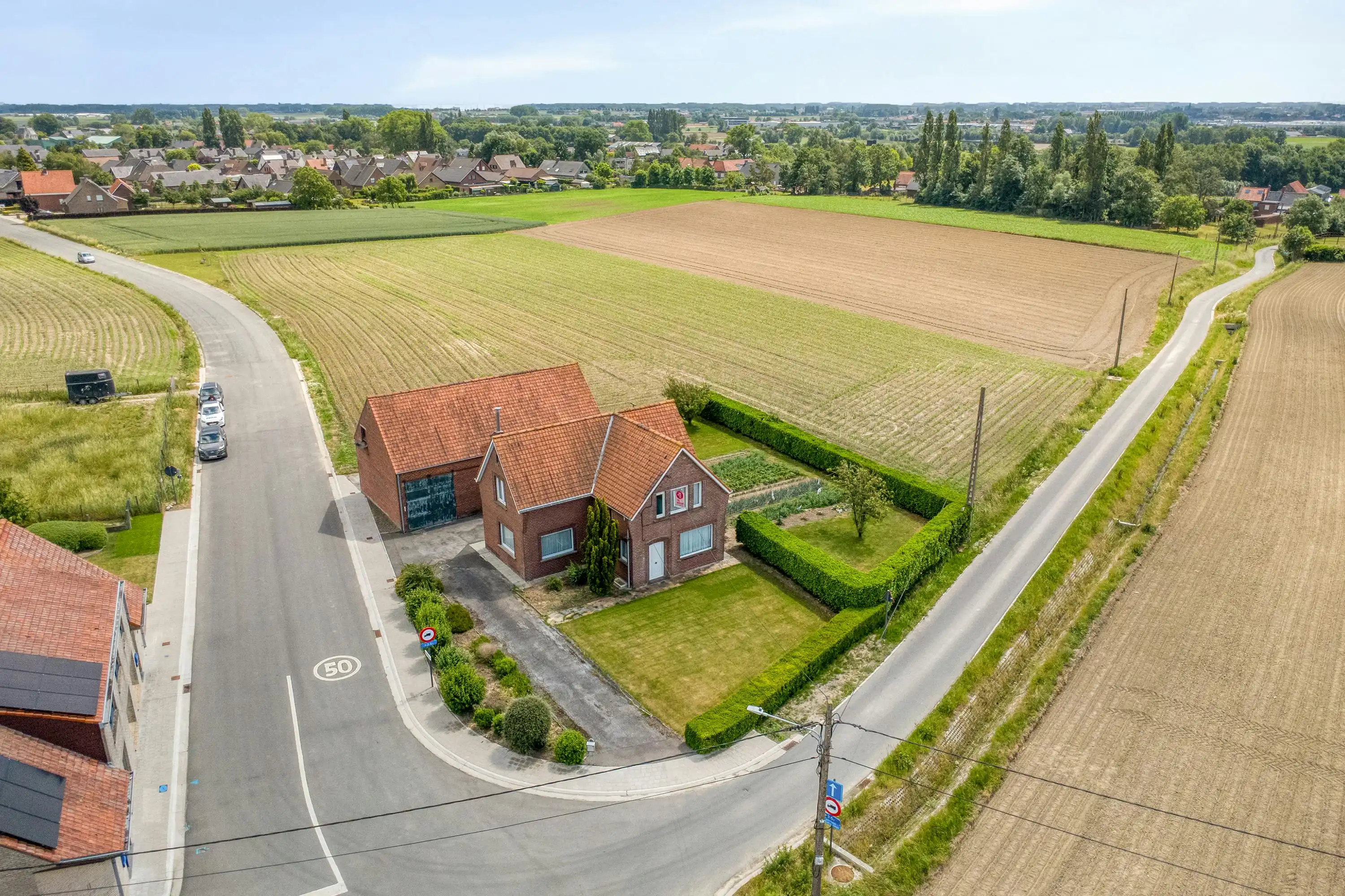 Te renoveren woning met opslag en landelijk zicht op 3635m² foto 2