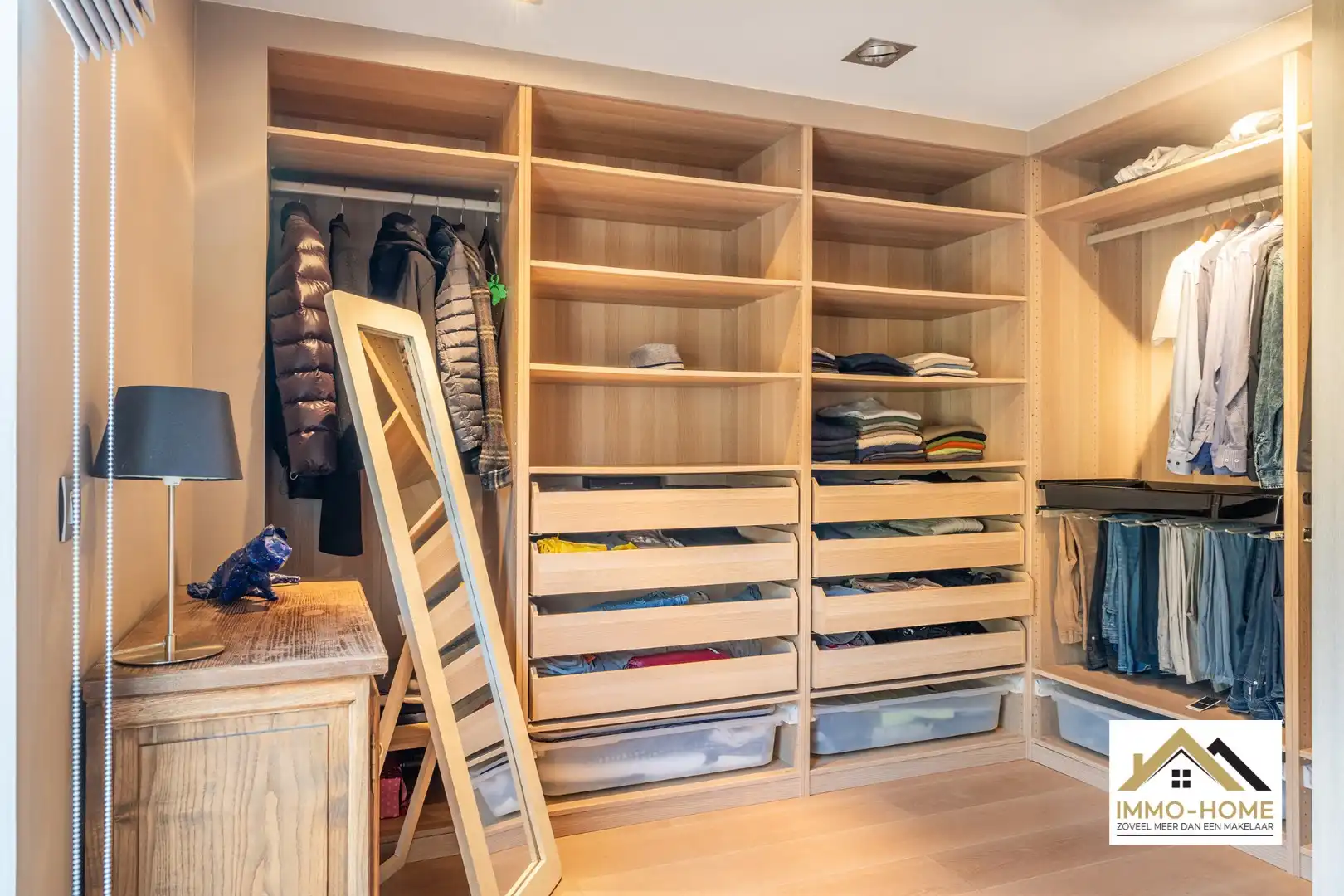 Zeer ruime gerenoveerde villa op prachtige ligging foto 15