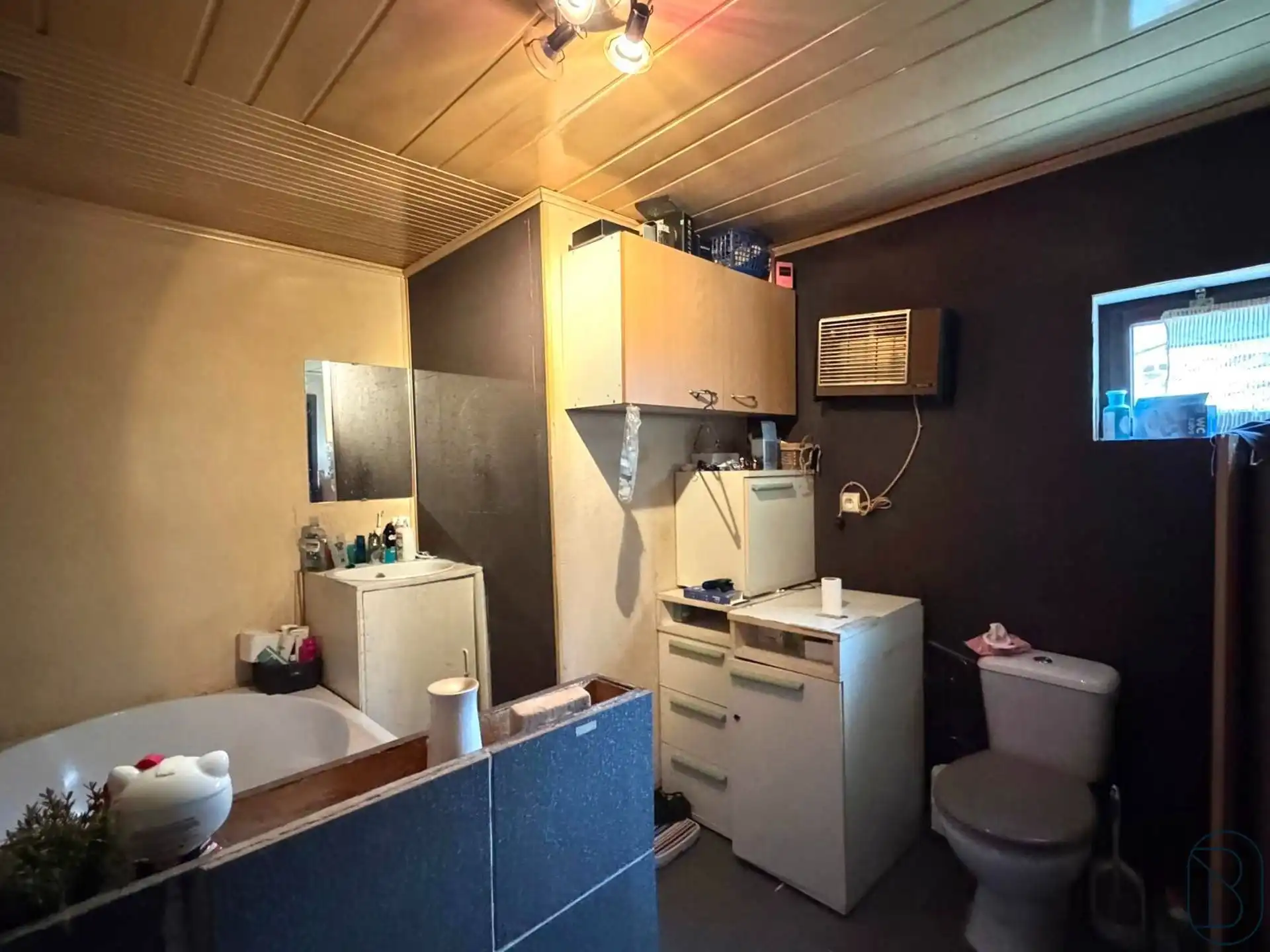 Te renoveren ruime woning met 3 SLK en TUIN foto 12