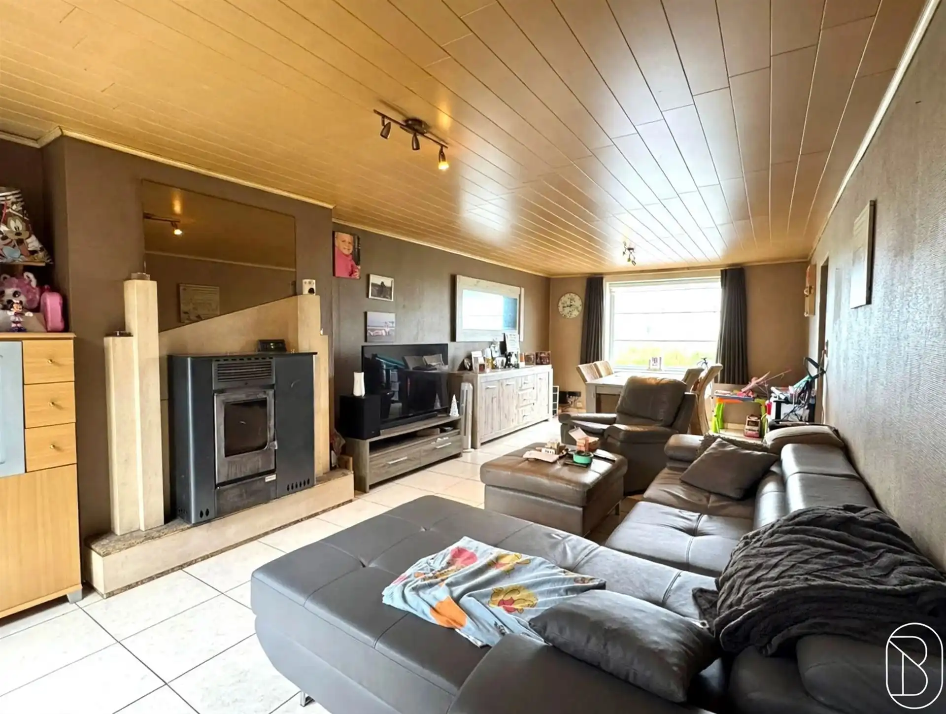 Te renoveren ruime woning met 3 SLK en TUIN foto 7