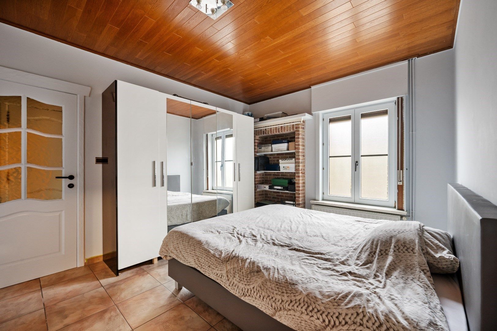  ALLEENSTAANDE VILLA MET 5/6 SLAAPKAMERS, DUBBELE GARAGE EN TUIN  foto 17