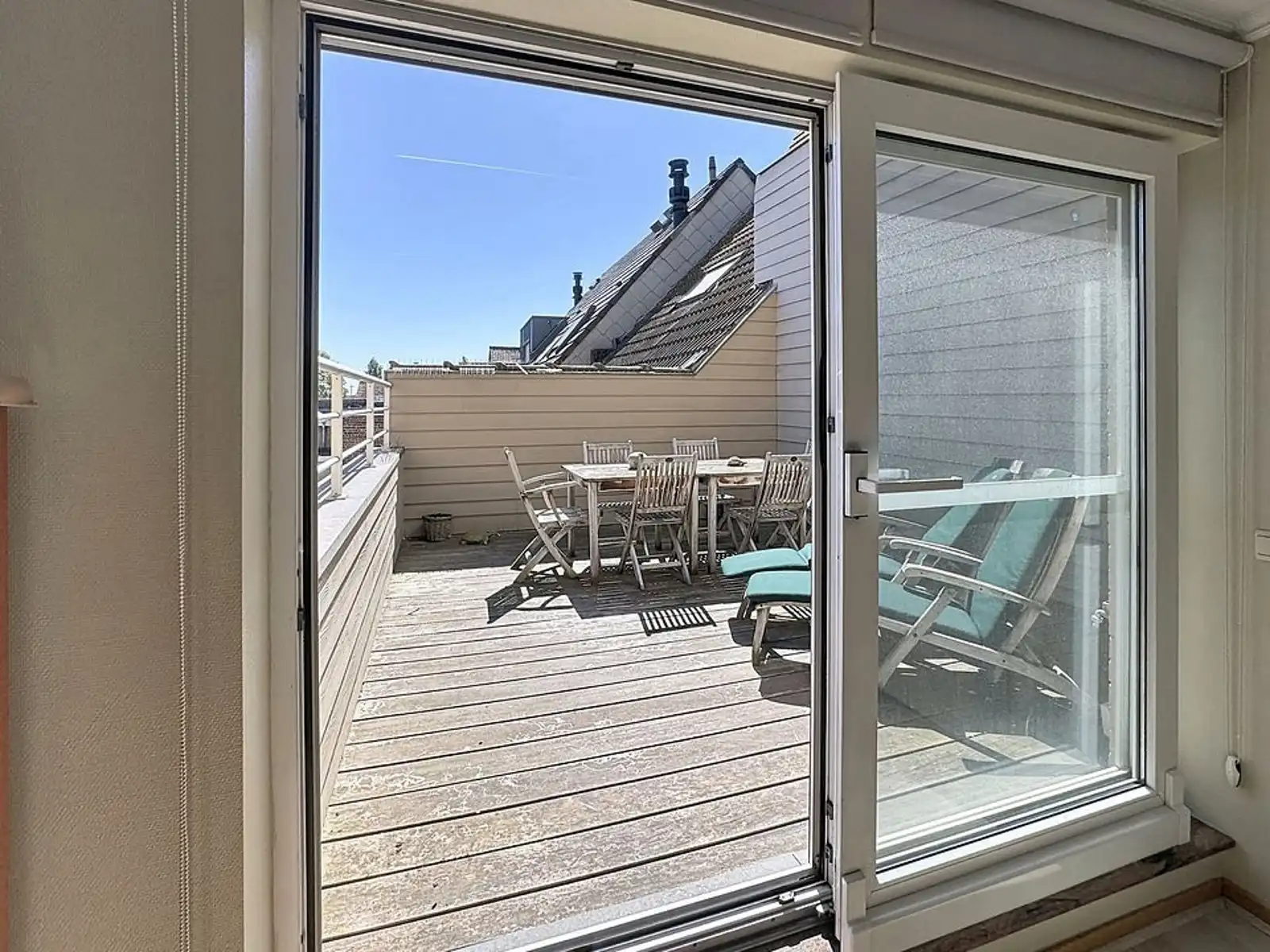Seizoensverhuur 2 - 8 pers met zeezicht/Z-terras à 295 Eur/d foto 4