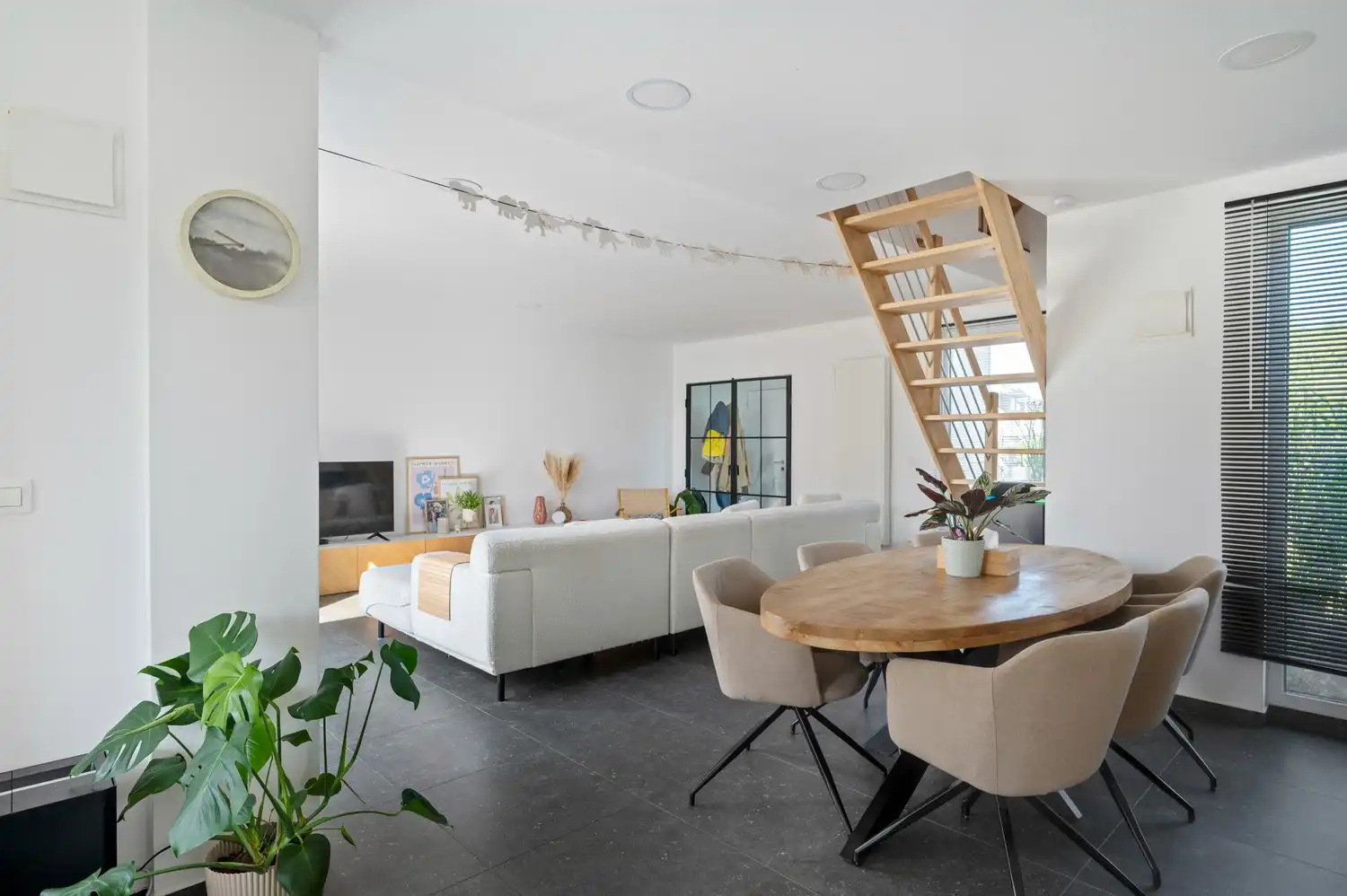 Recente instapklare woning met 4 slpkrs en tuin te Gelrode foto 7