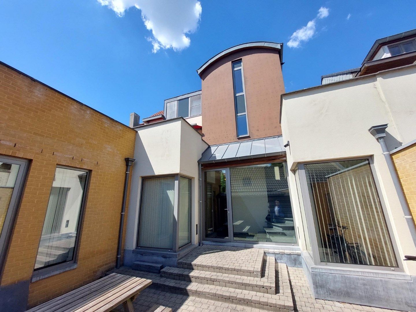 Ruim appartement van 147m² foto 2