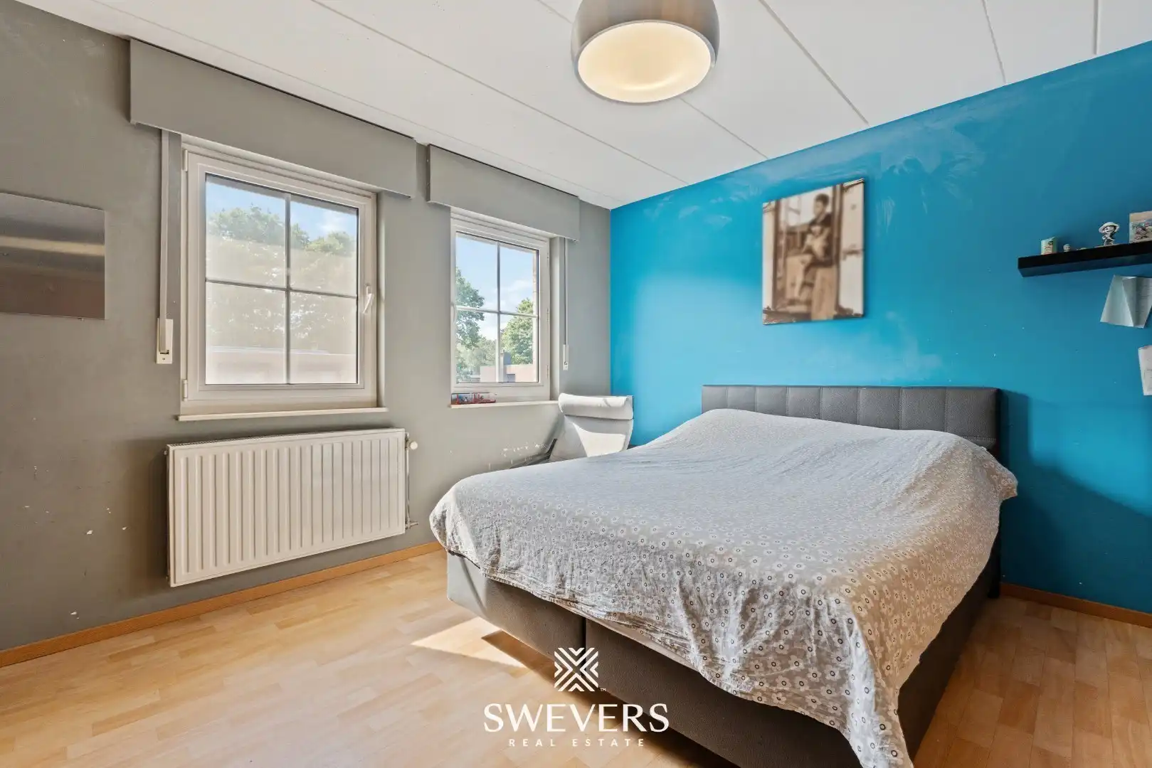 Ruime open bebouwing met nieuwe keuken en veranda foto 17