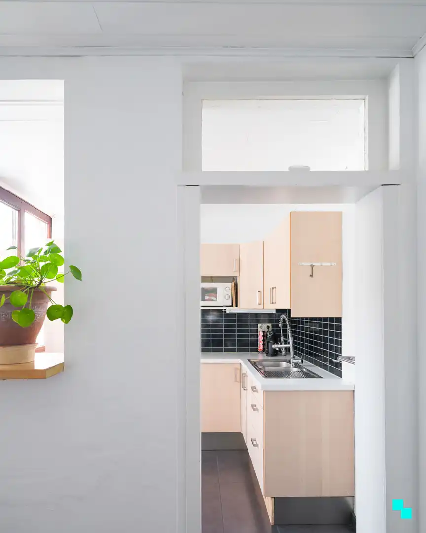 Charmante op te frissen woning met drie kamers en zonnige tuin foto 8