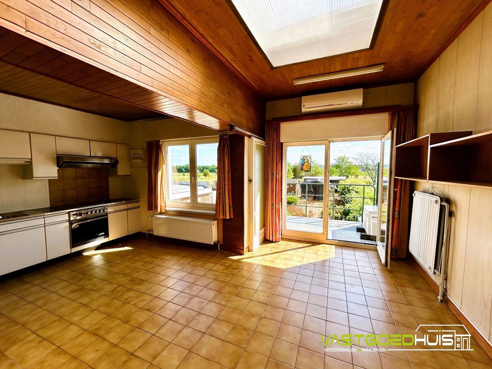 Karaktervolle bel-etagewoning met tuin en garage foto 6