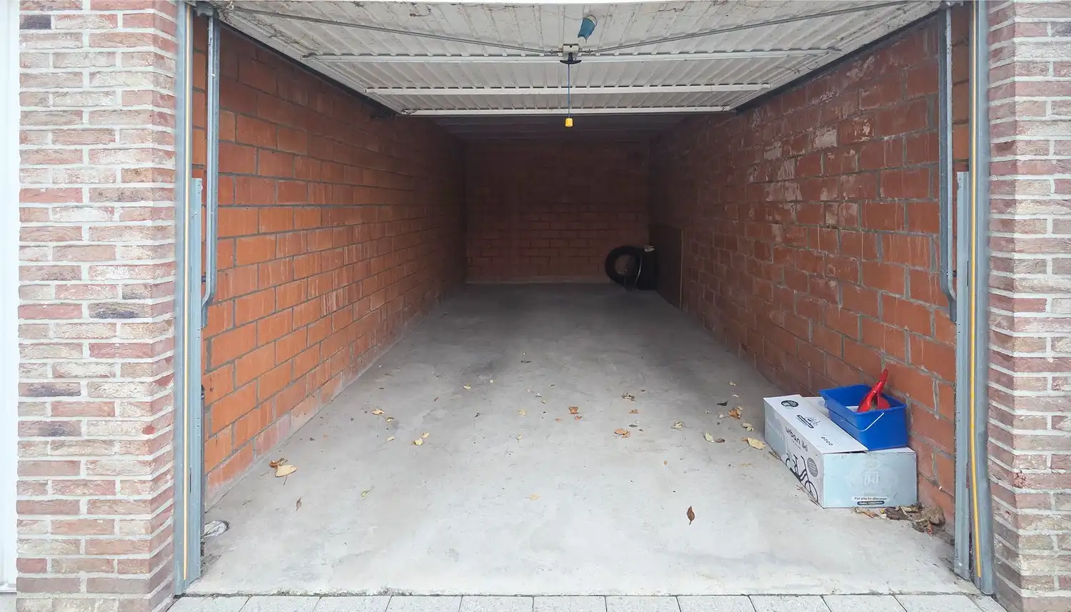 Garagebox met kantelpoort te Wijnegem! foto 4