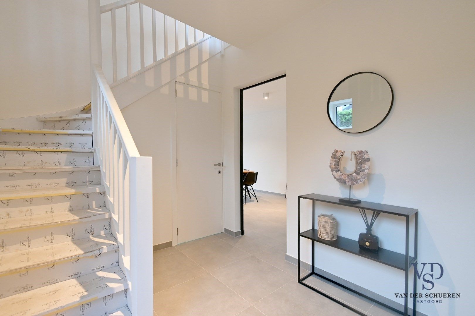 Uitzonderlijke BEN-woning nabij Tiegembos. foto 5