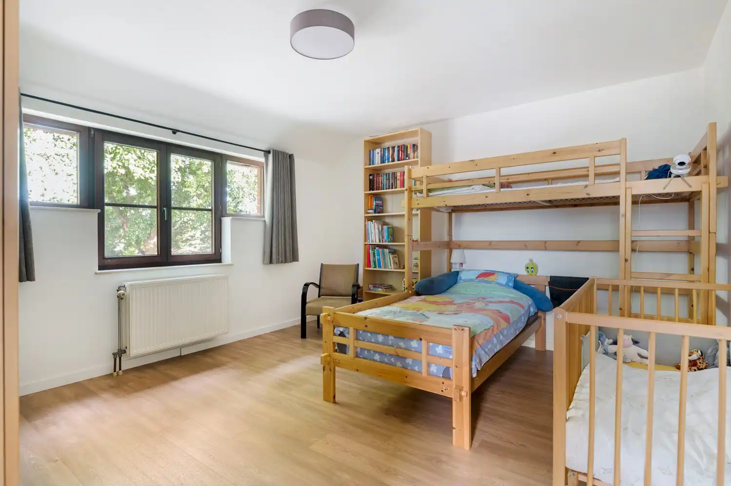Energiezuinige halfopen woning met 4 slaapkamers en zuidgerichte tuin in Brasschaat foto 13