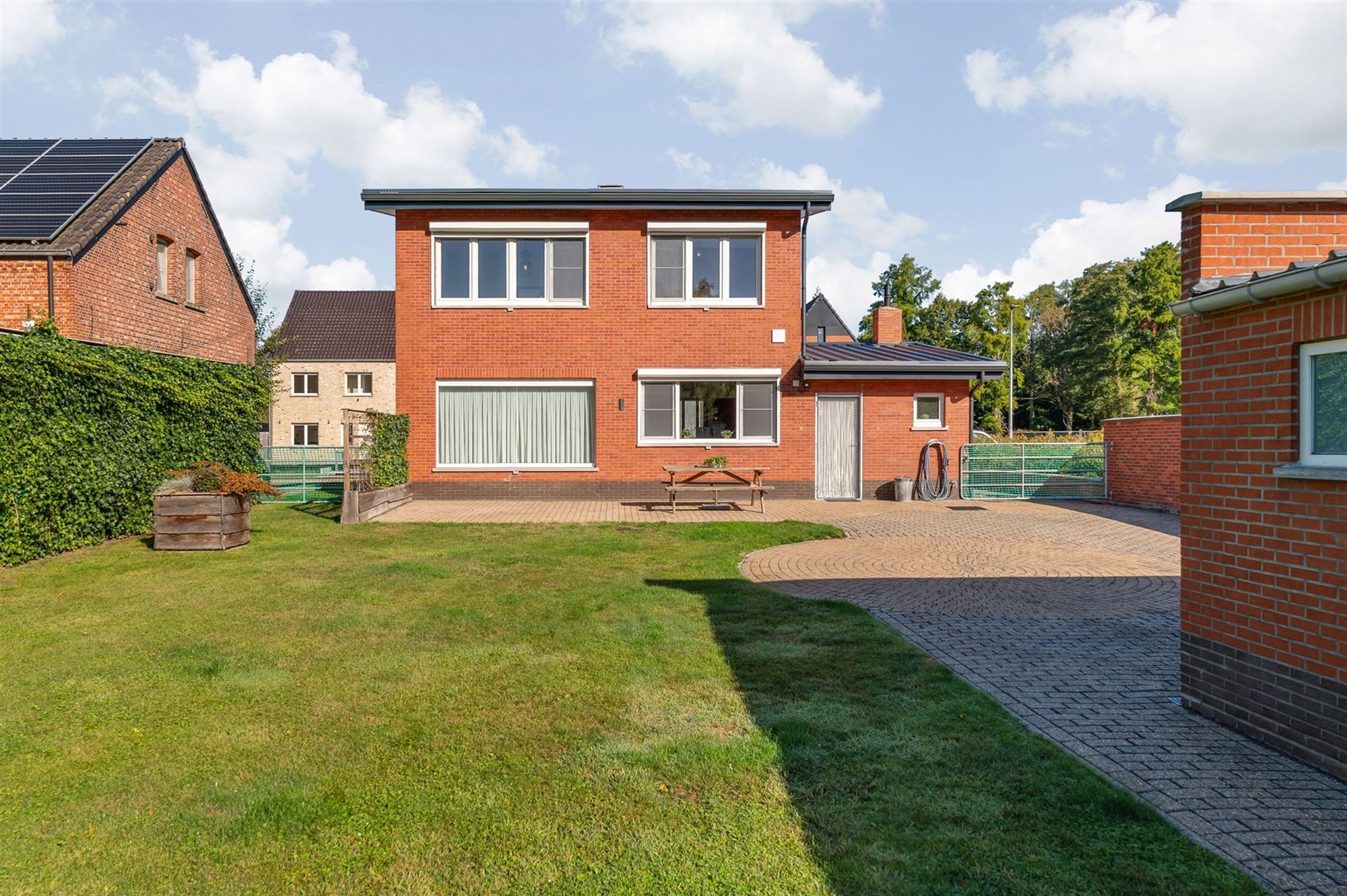 GERENOVEERDE INSTAPKLARE WONING OP 1726M2 TEGEN NATUURGEBIED! foto 29