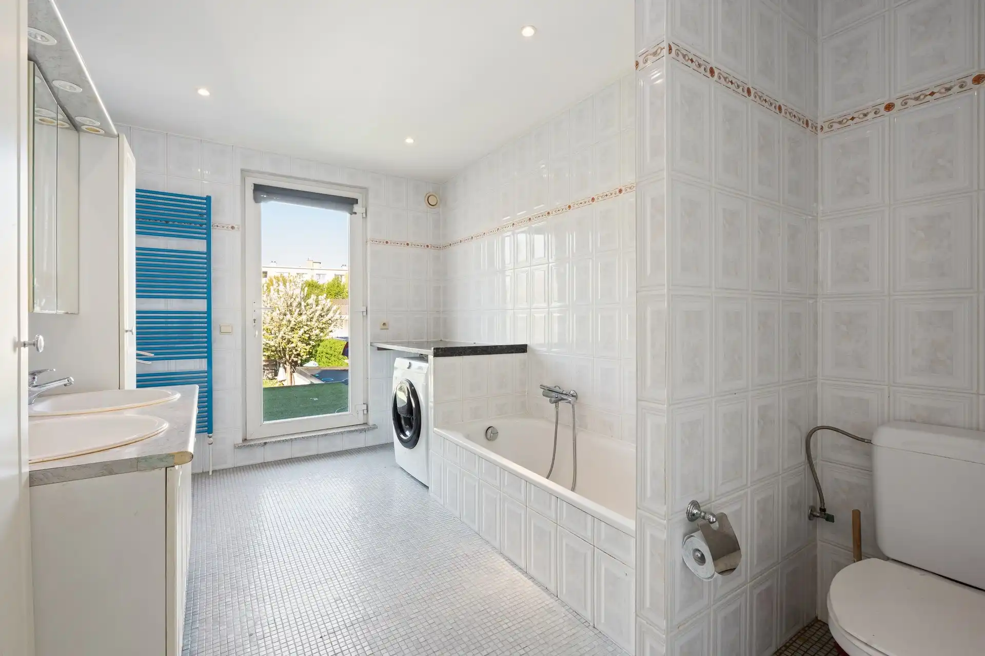 Instapklare energiezuinige eengezinswoning met 4 slaapkamers, 2 badkamers en West tuin. foto 15