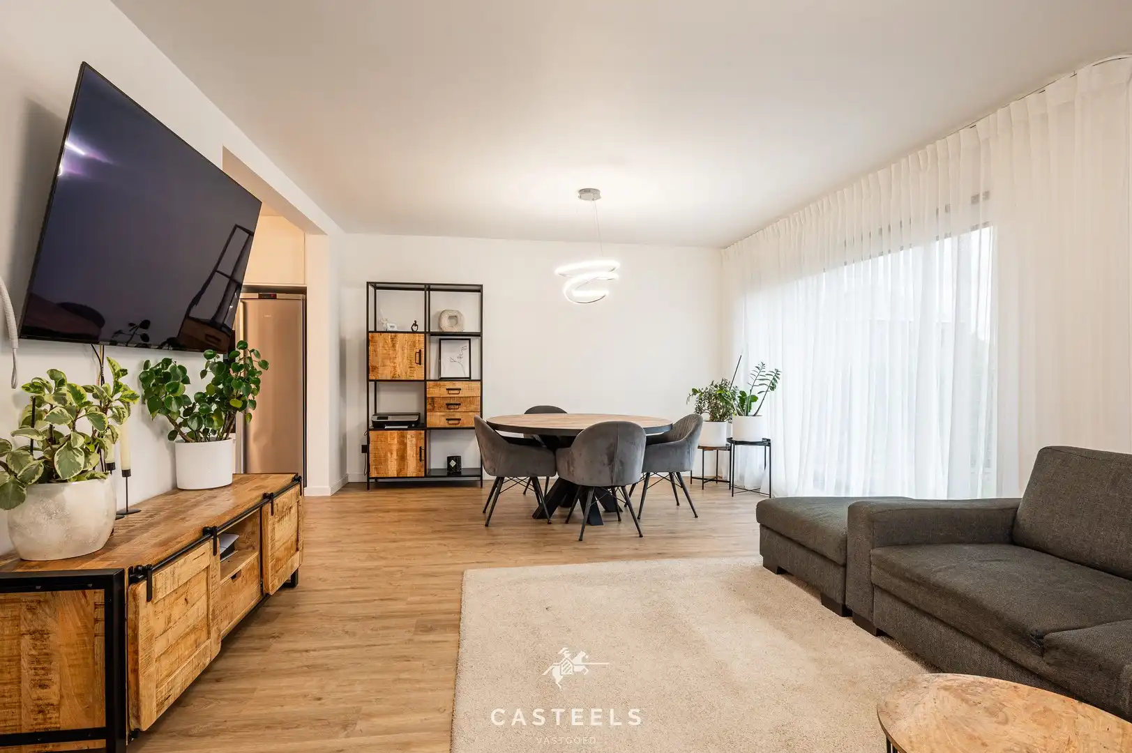 Instapklare halfopen woning te koop in Heusden foto 3