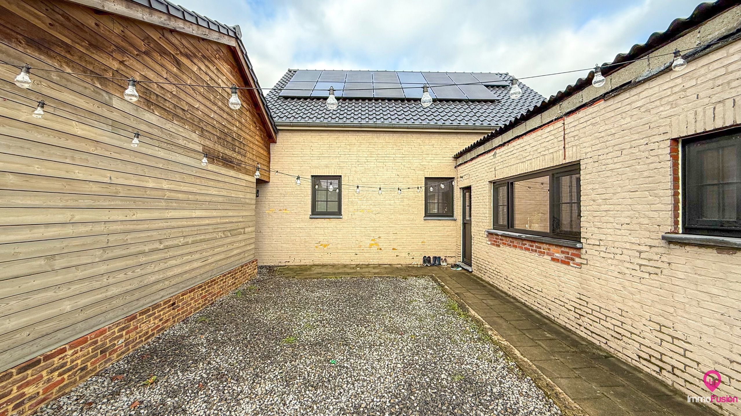 Kangoeroe woning met 5 slpks rustig gelegen! foto 40