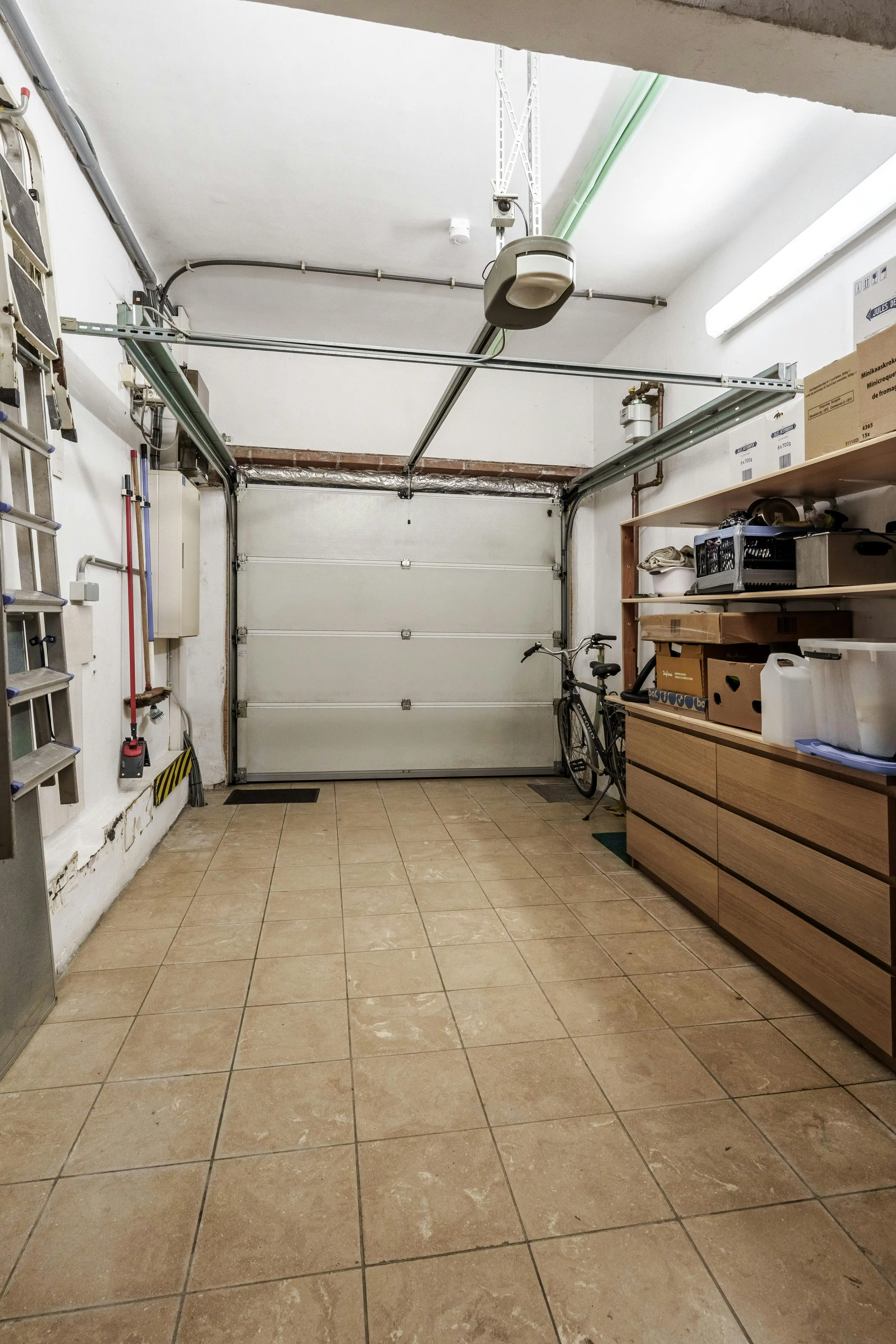 Kwalitatief huis te koop met 5 slaapkamers en garage in Ieper  foto 19