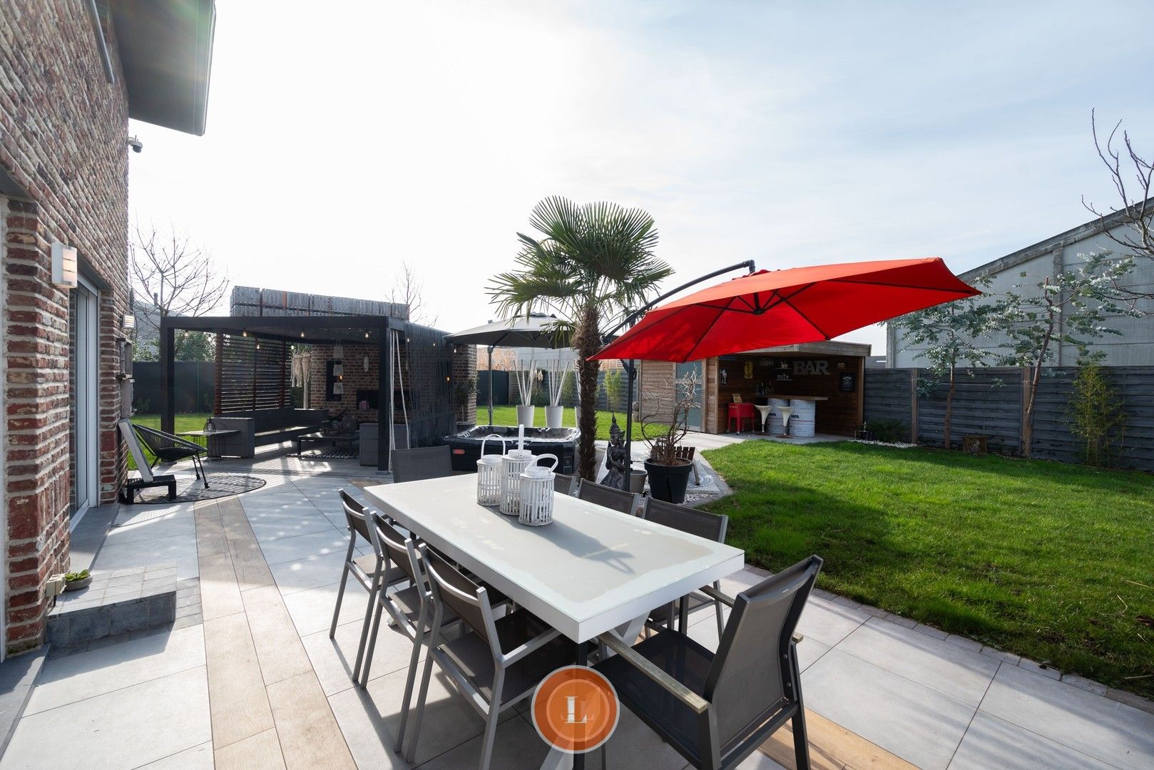 Instapklare villa met 4 slaapkamers op perceel van 1053m². foto 28