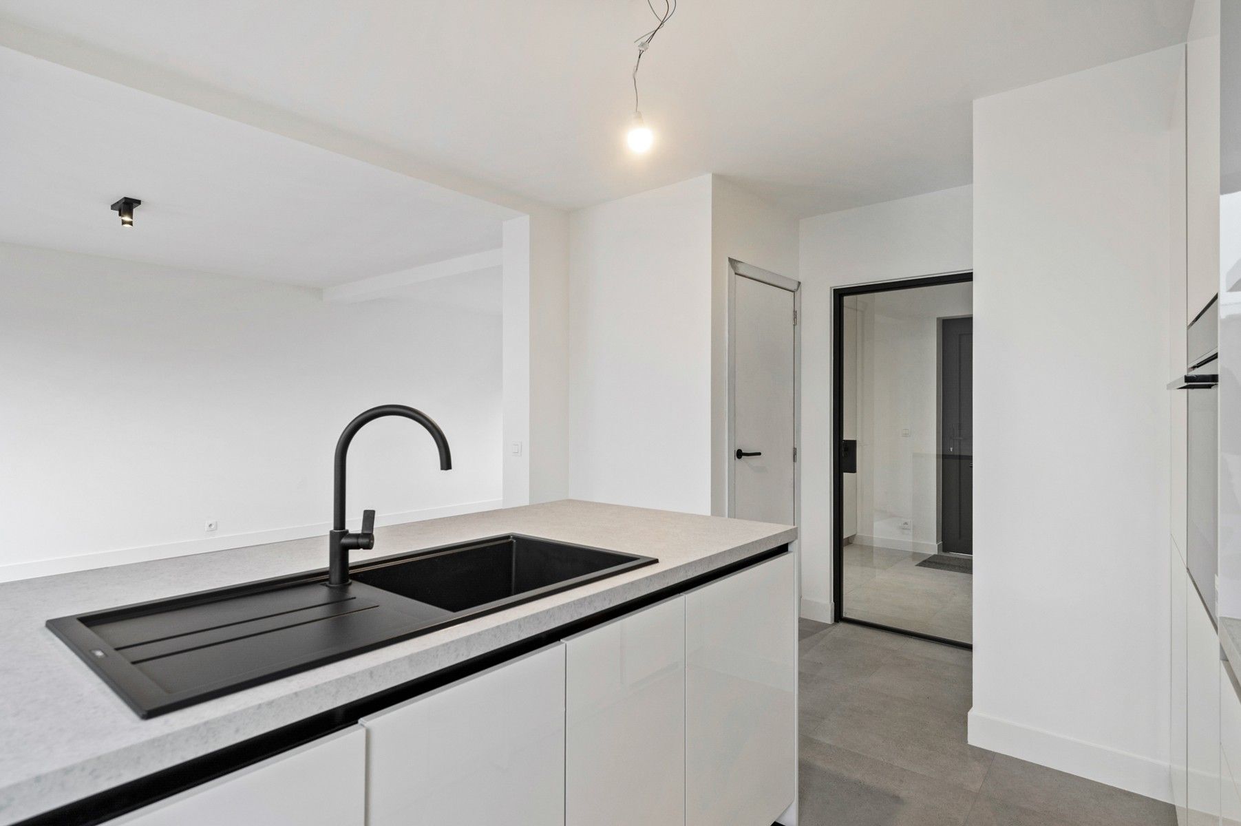 Hedendaags en energiezuinig wonen met prachtig uitzicht foto 7