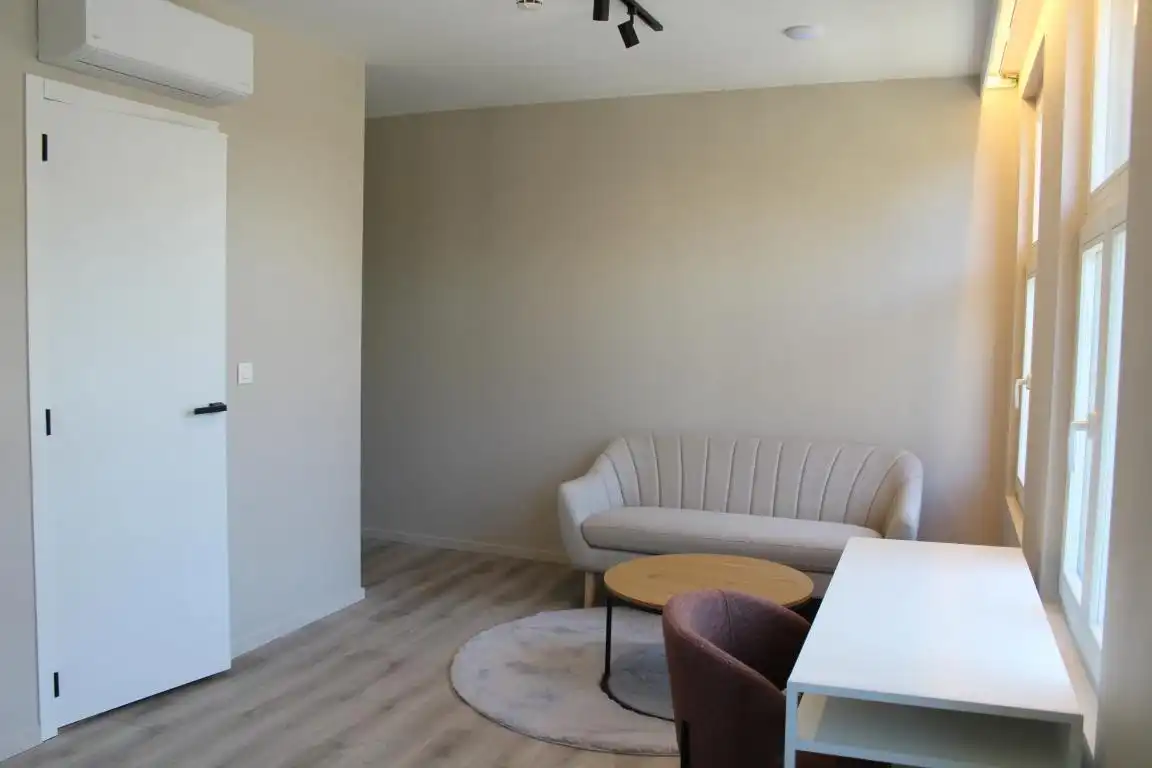 Stijlvolle studentenkamer foto 4