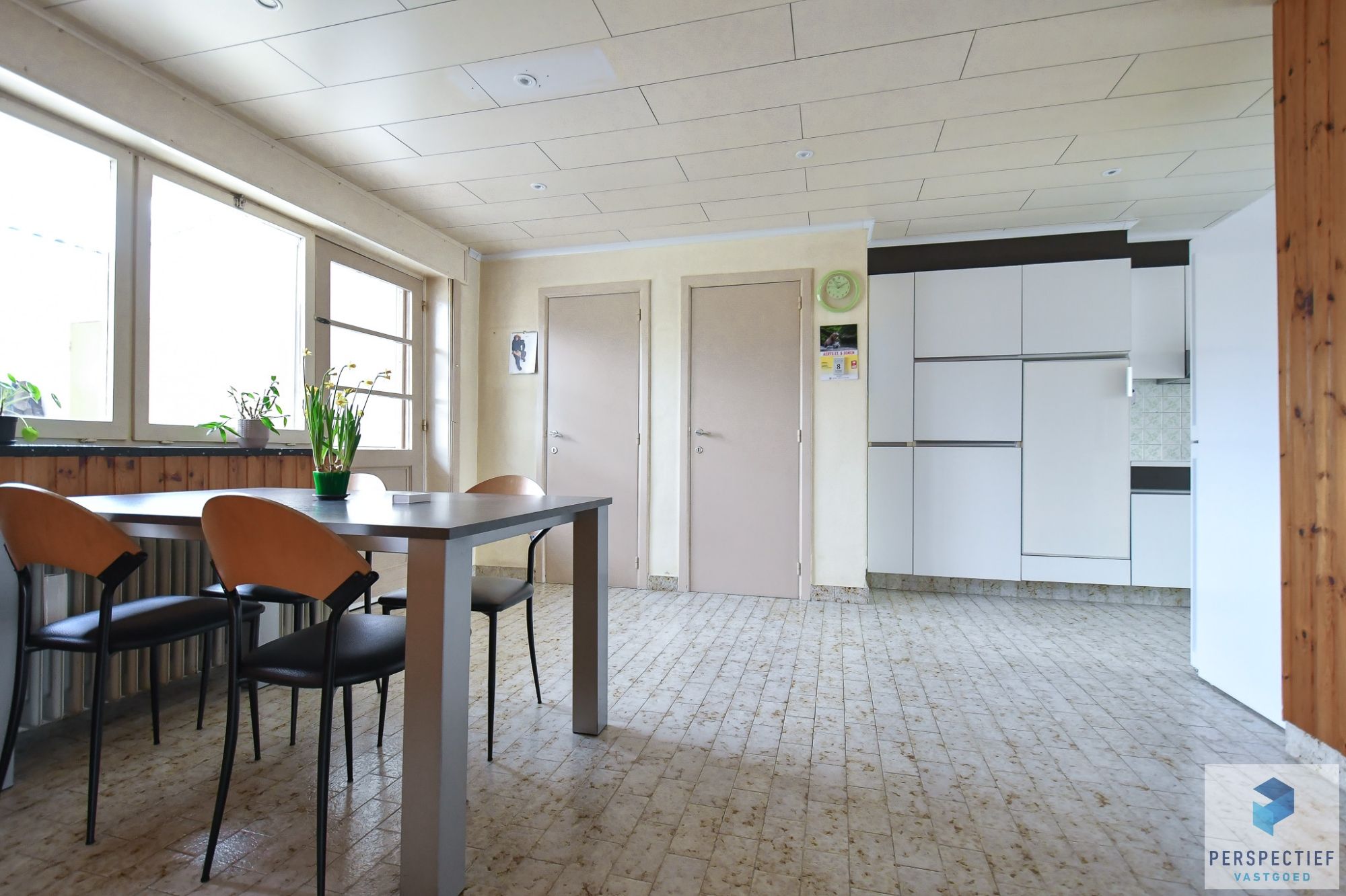 Rustig gelegen ruime halfopen woning met recent bijgebouw/garage op 454m² foto 7