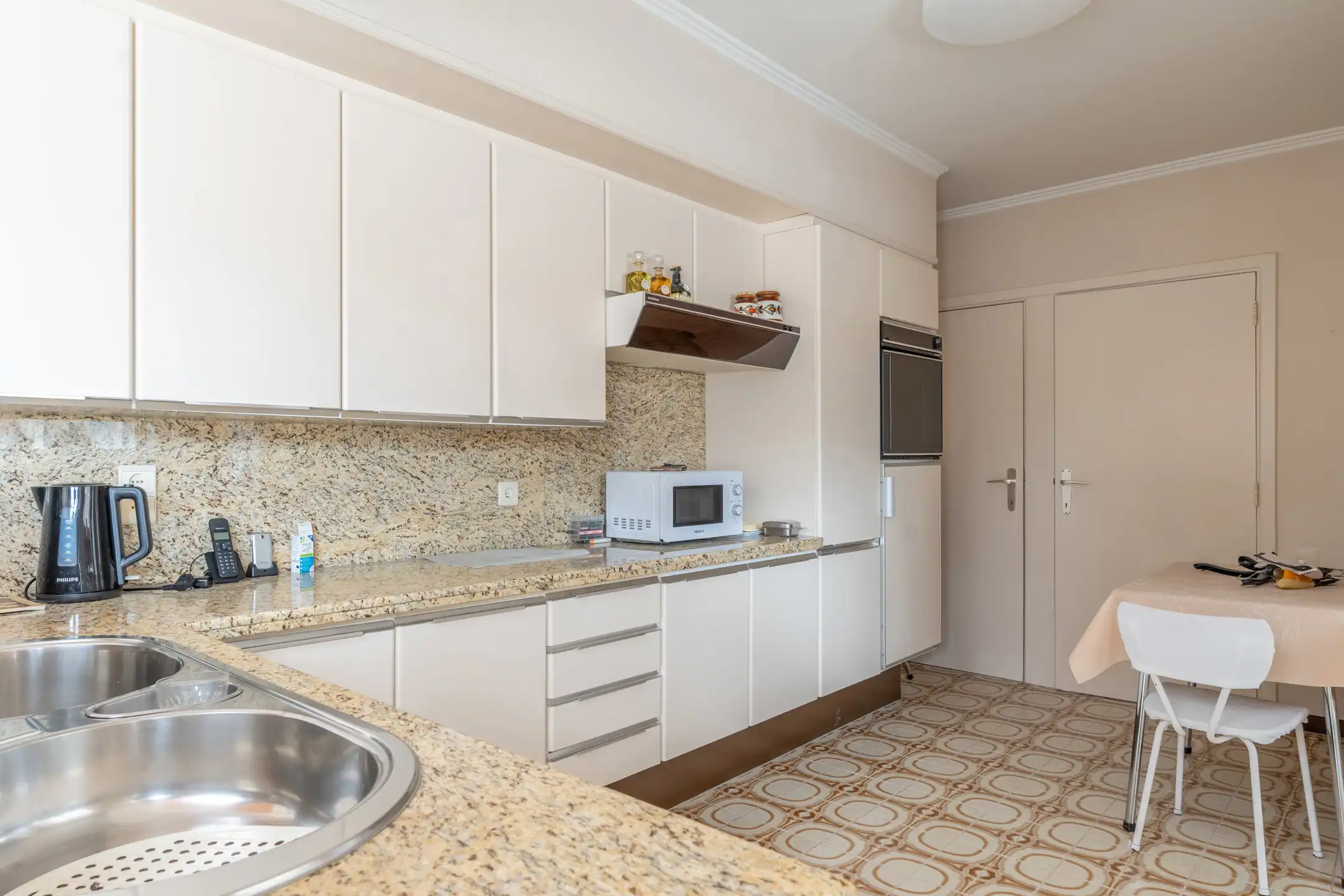 Zeer nette charmante woning met 3 slaapkamers op 579 m² foto 12
