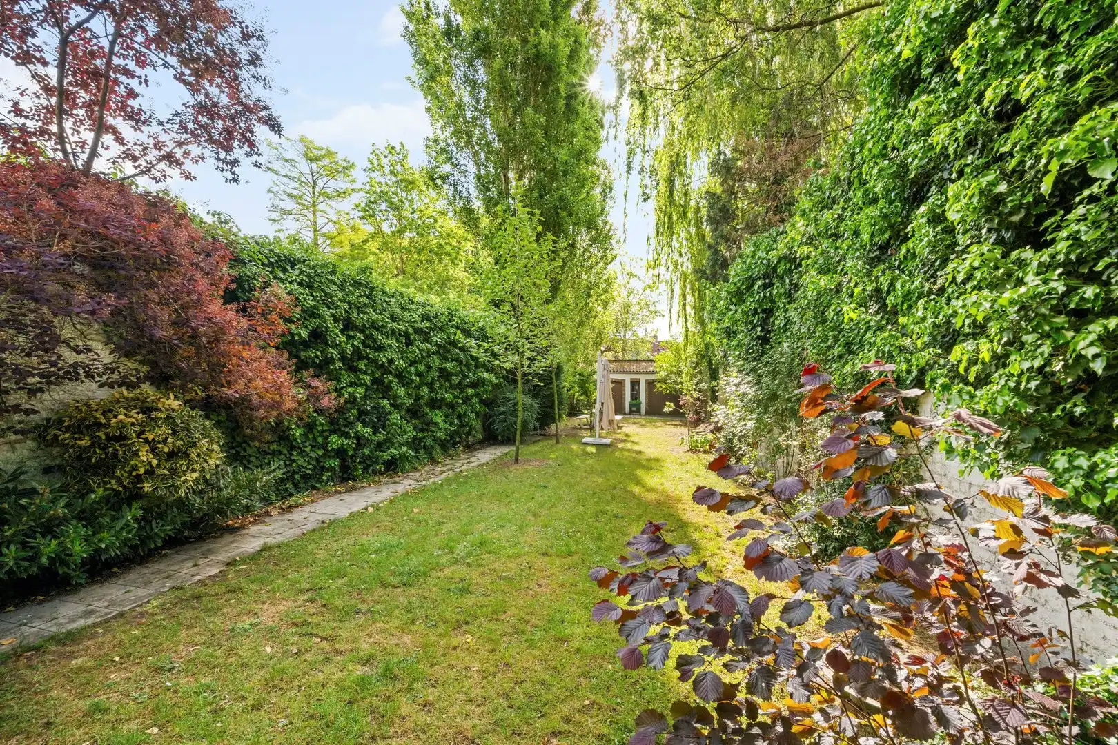 Uiterst ruim burgerhuis met prachtige tuin en enorm veel mogelijkheden foto 11