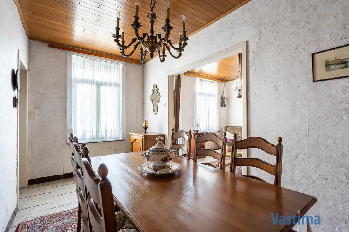 Te renoveren woning met potentieel in Moorsel foto 7