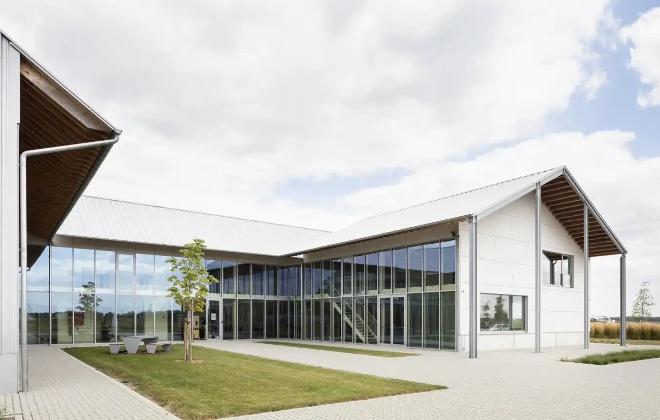 Kantoorruimte(s) te huur in het innovatieve Agropolis Park – Kinrooi foto {{pictureIndex}}