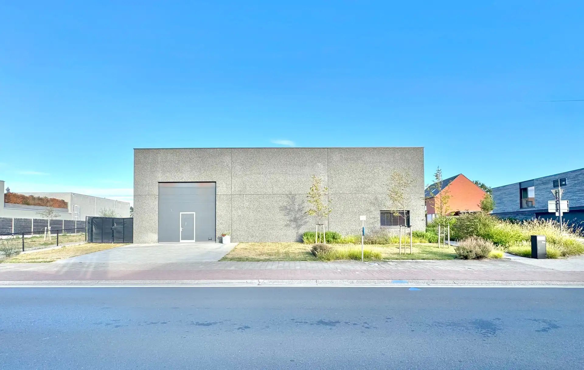 MAGAZIJN MET WOONST foto 3