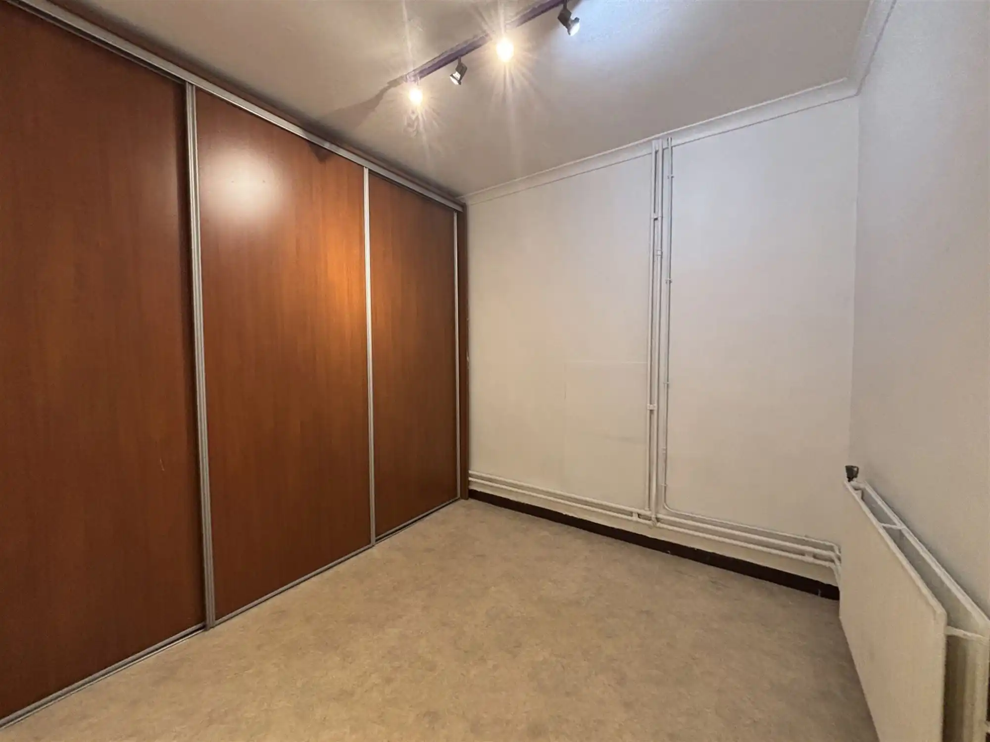 Bemeubeld appartement te huur! foto 9
