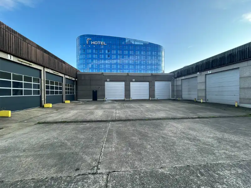 Ruime werkplaats / atelier met kantoren op topligging nabij UZ Gent foto 2