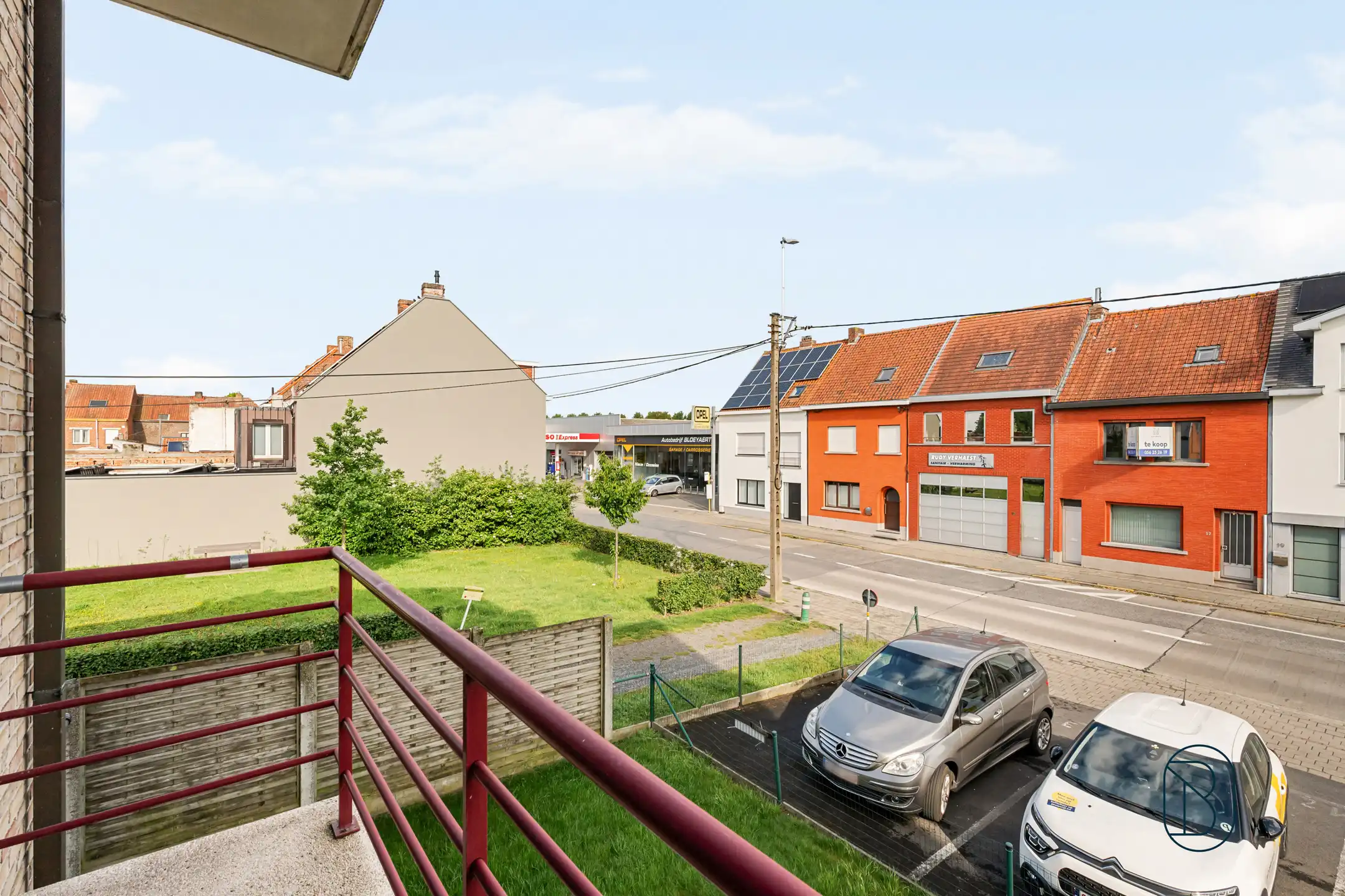 Instapklaar appartement met 2 slk en garage in Harelbeke foto 5