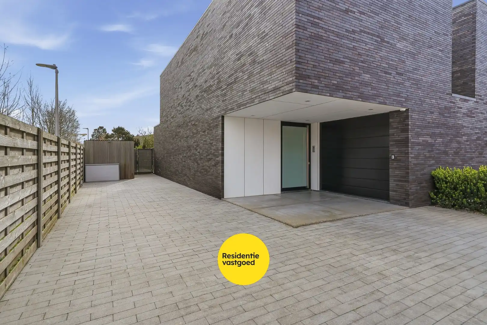 Ruime lichtrijke nieuwbouwvilla in centrum Oudenburg foto 29