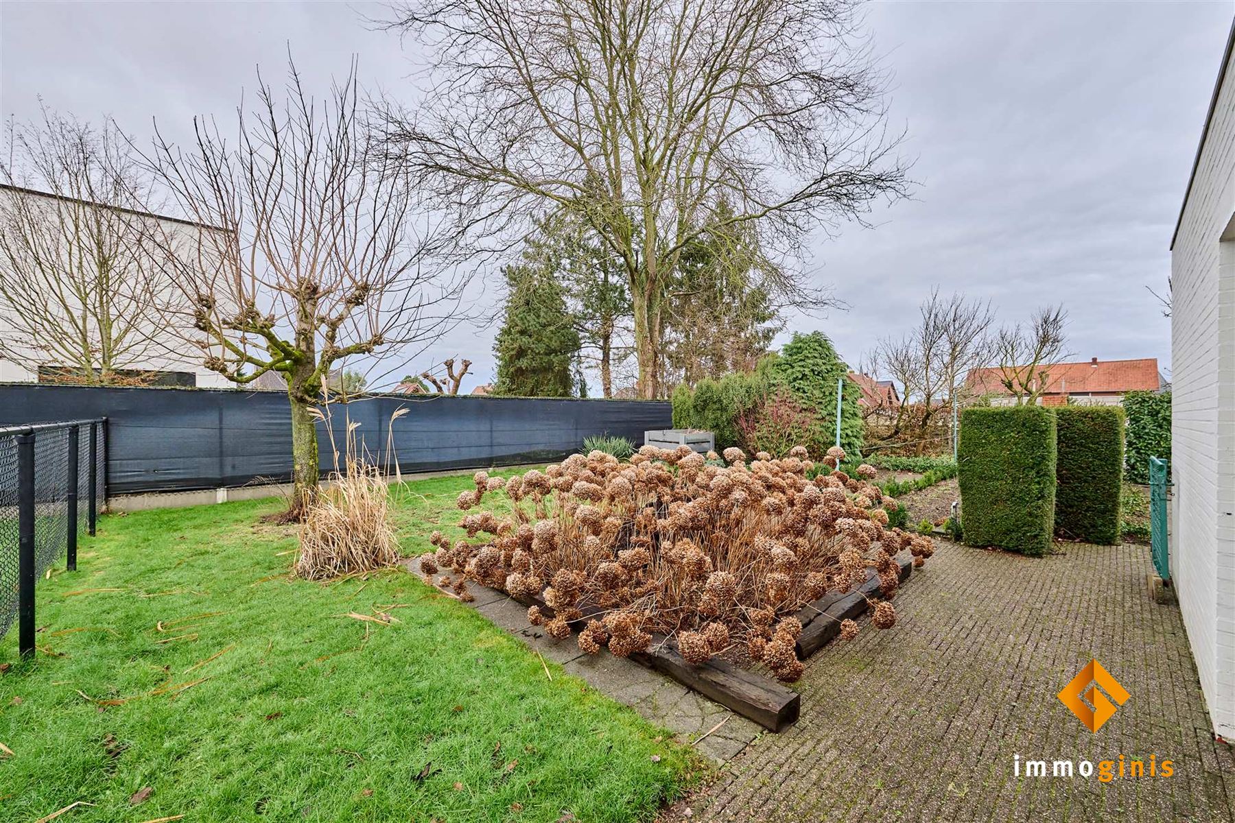 Ruime woning met 3 slaapkamers en dubbele garage op wandelafstand van het centrum van Bocholt! foto 19