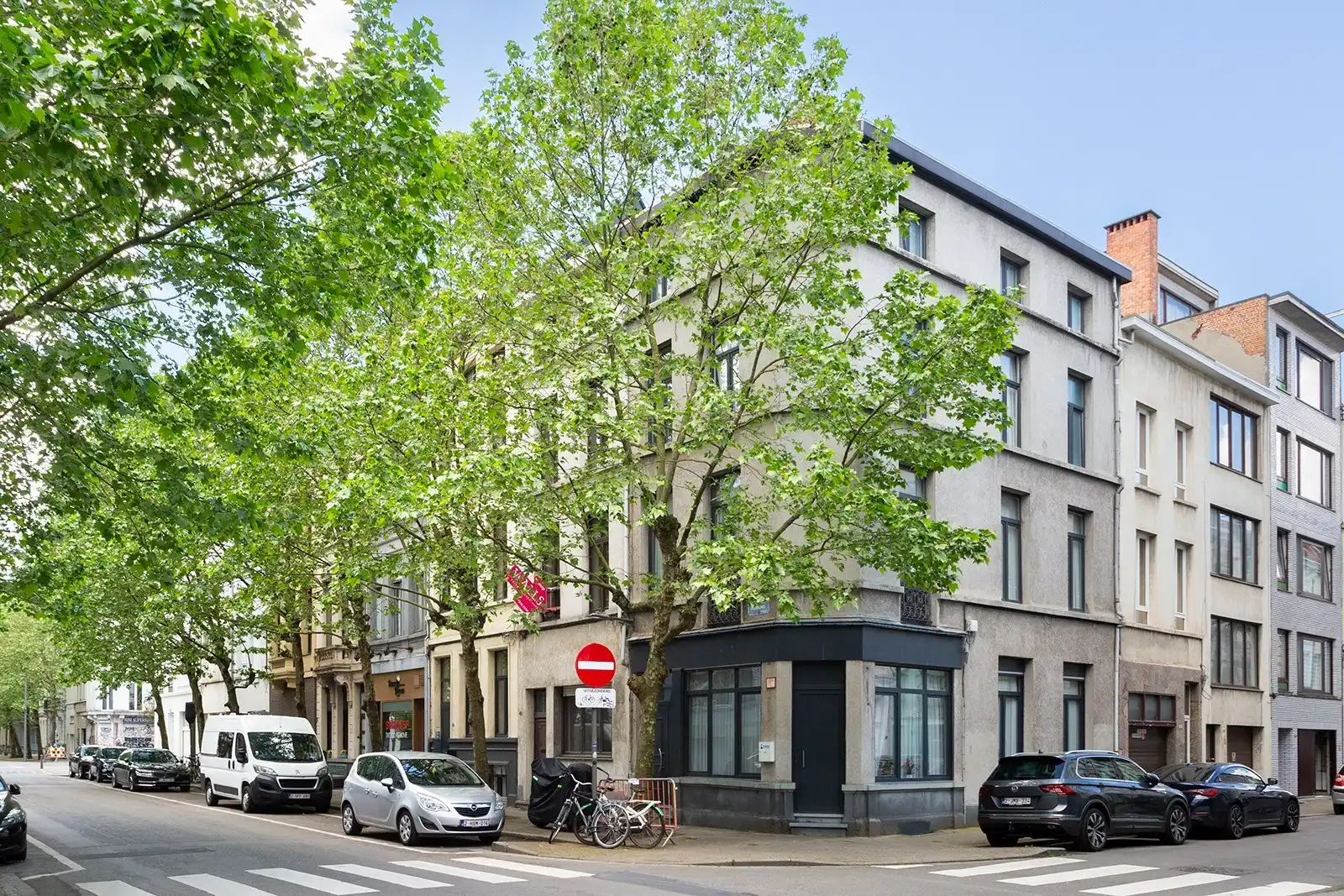 Woning met 6 slaapkamers, volledig naar eigen smaak renoveren foto 33