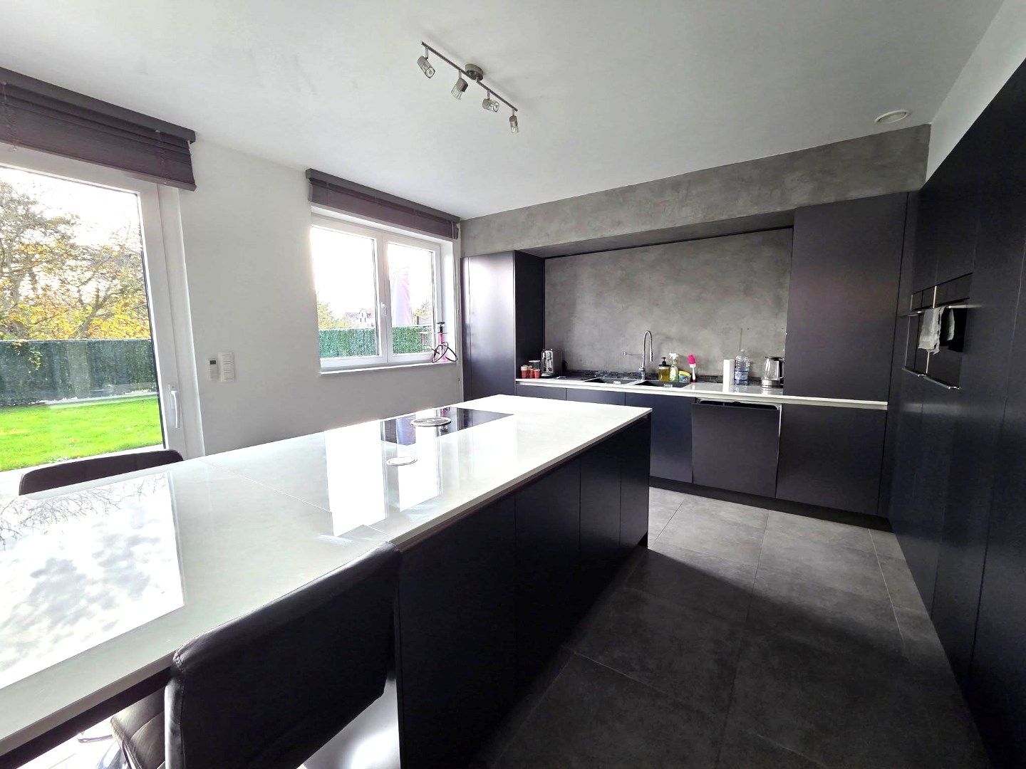 Moderne driegevelwoning met tuin en EPC A in Grimbergen. foto 7