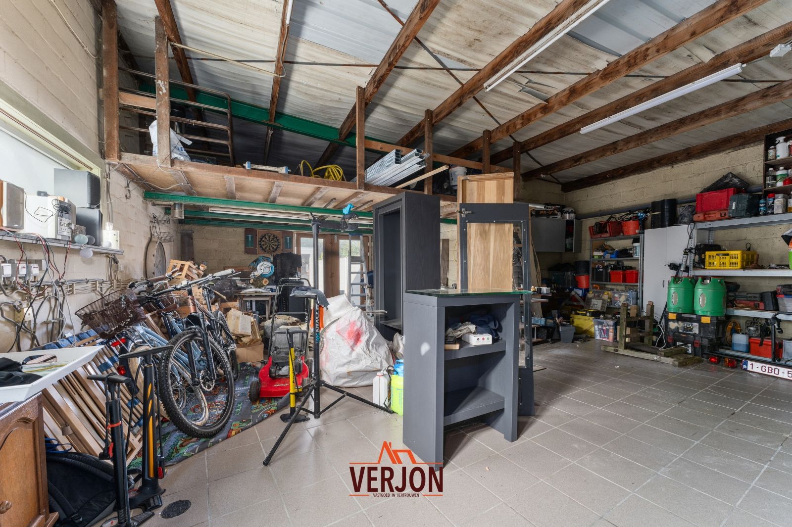 Ruim en Comfortabel Huis met 4 Slaapkamers en Garage (65m2)! foto 9