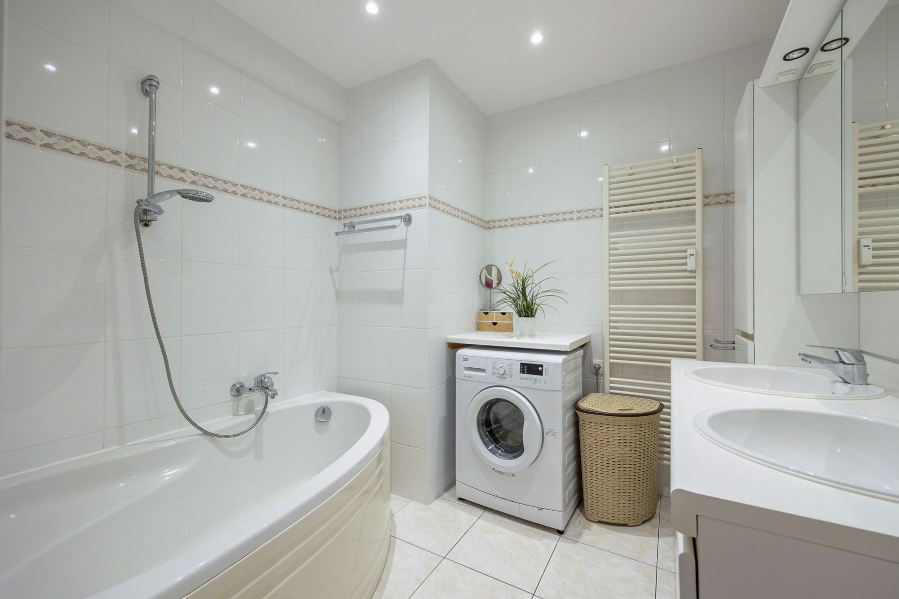 Instapklaar appartement te koop in Deurne nabij Rivierenhof foto 6