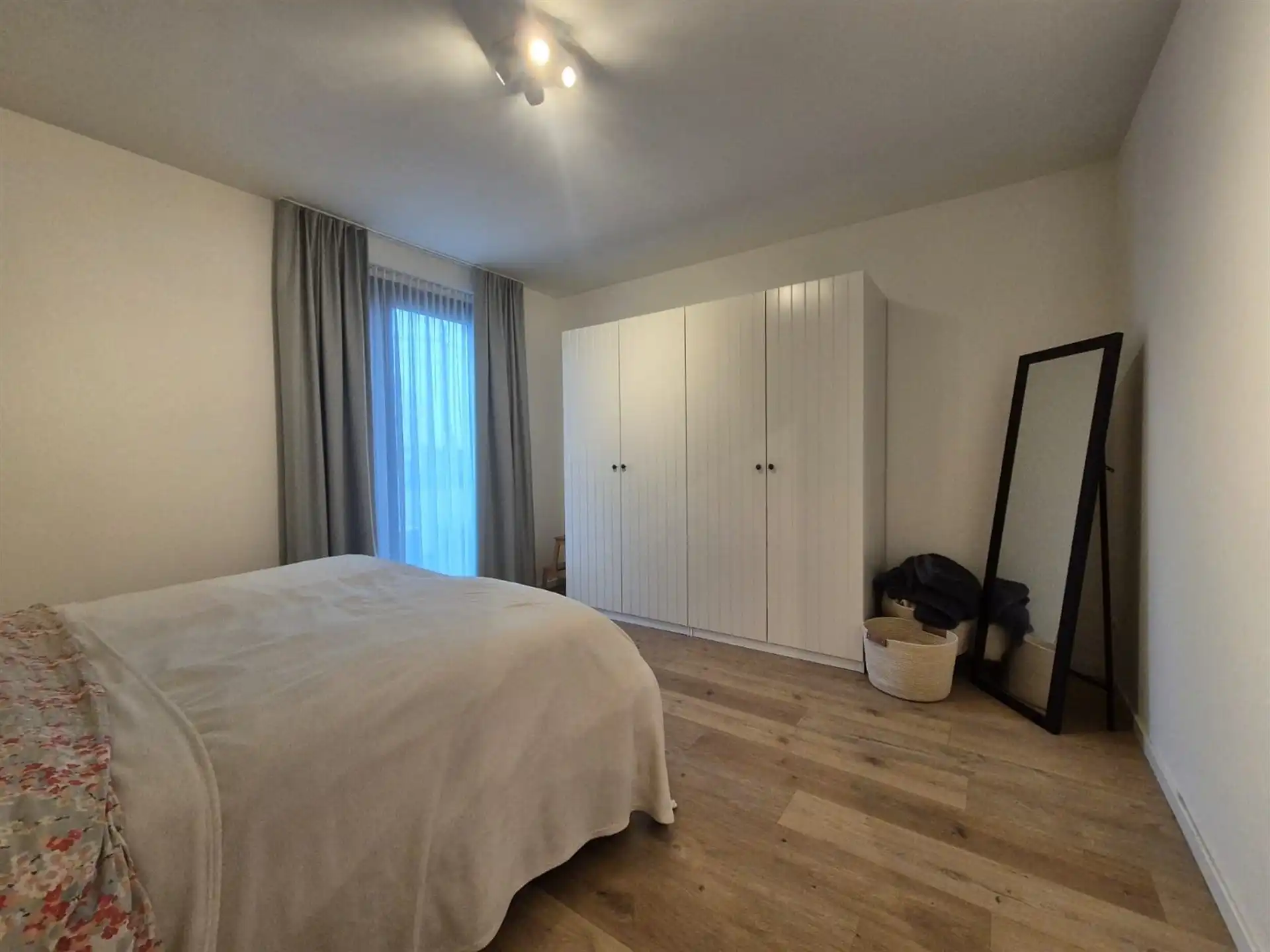 Energiezuinig gelijkvloers appartement met 2 slaapkamers en tuin. foto 19