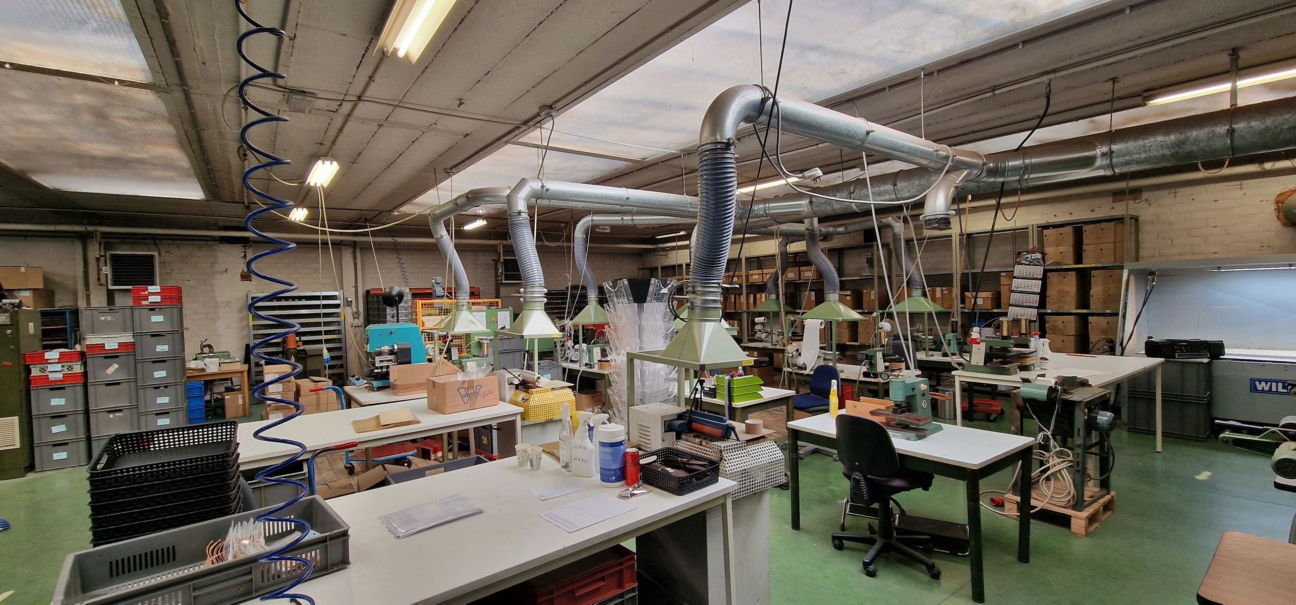 Grote magazijnruimte/atelier met kantoor te koop in Deurne  foto 68