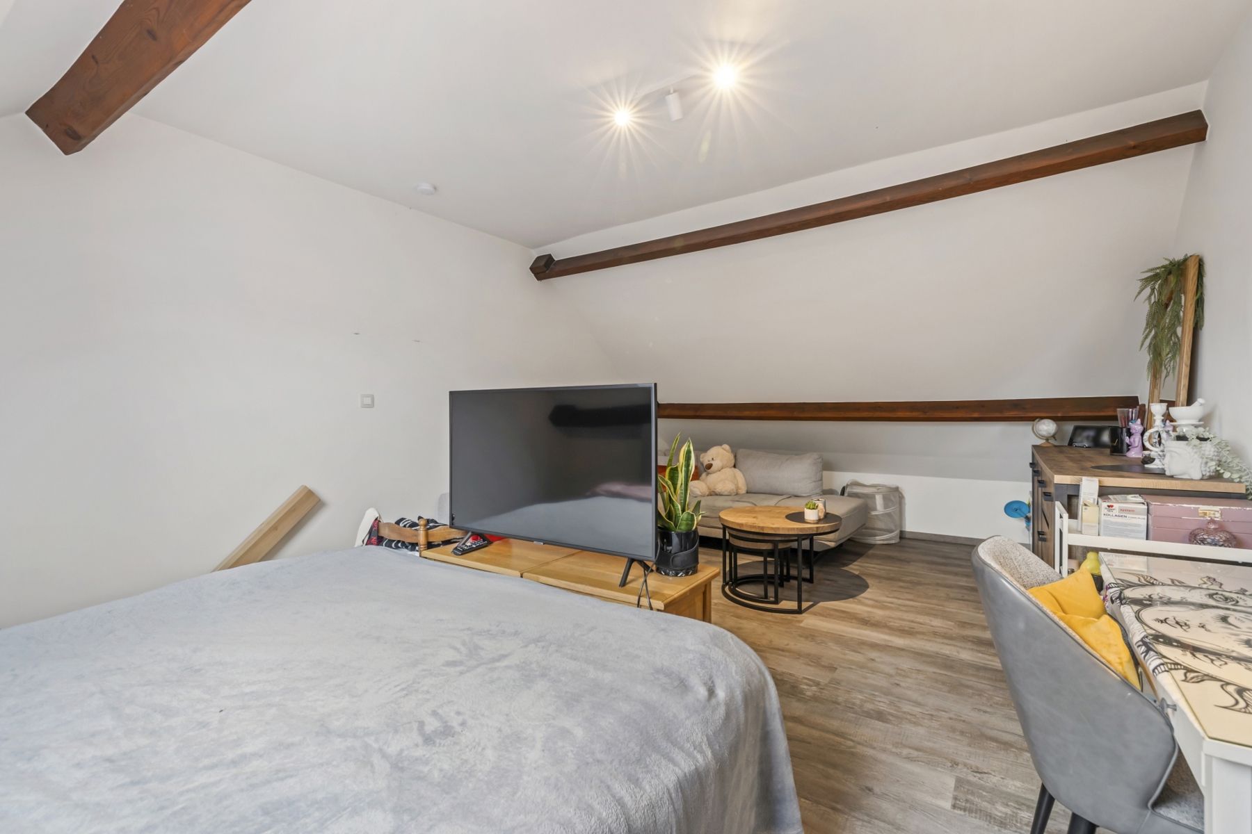 Energiezuinige, gerenoveerde rijwoning met tuin foto 15