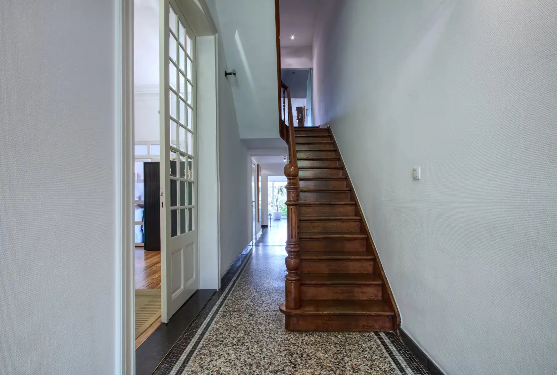 KANTOOR - 8 BURELEN - 16 tot 20 WERKPLAATSEN - PARKING MOG. foto 25