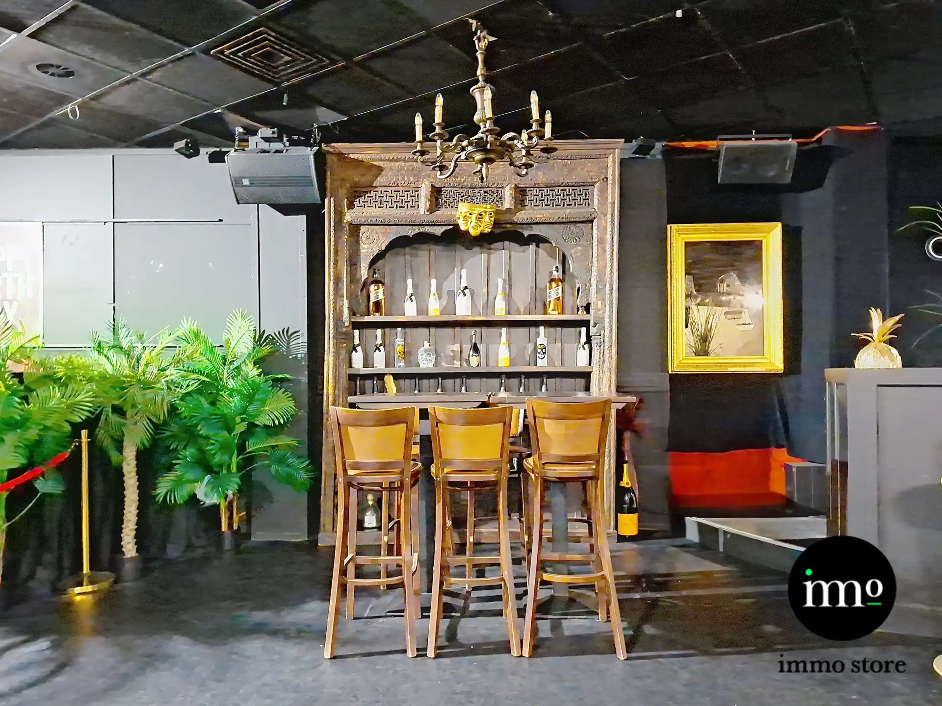 Nightclub met 4 bars en veel meer! foto 16