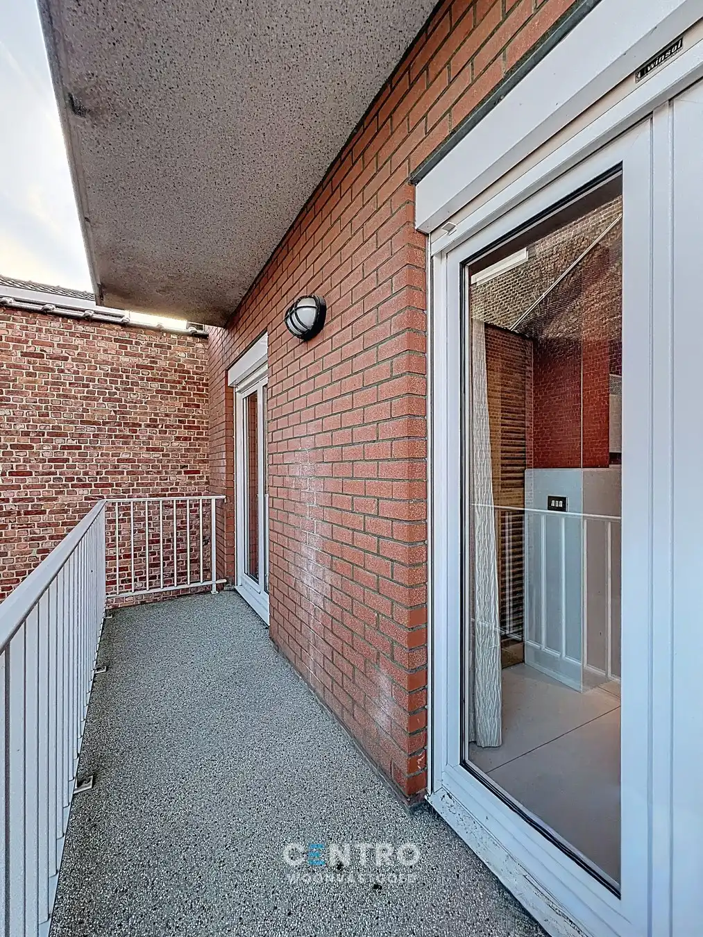 Appartement op AAA-locatie: ruim (127m²), ZONNIG doorloopappartement op de Grote markt (o.a. 2 slpk, dressing, 2 badk, 2 terrassen). foto 24