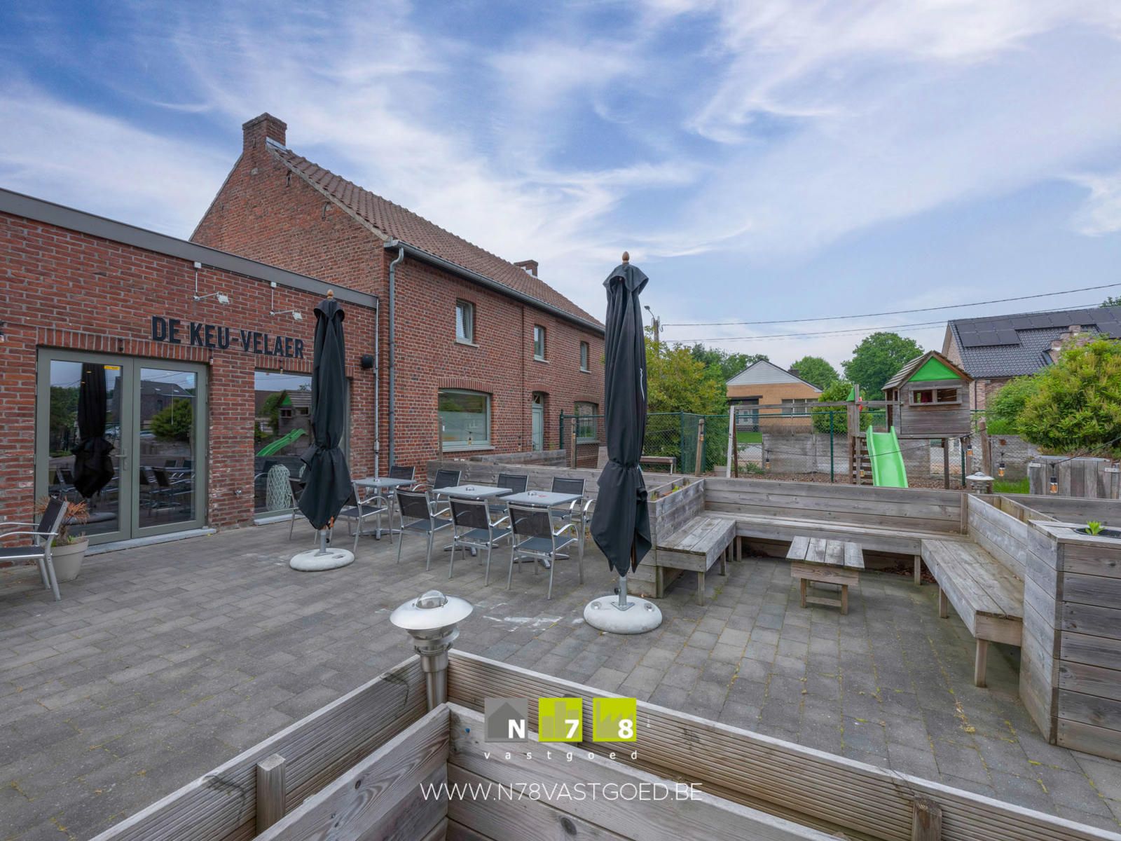 Hoofdfoto van de publicatie: Gebouw te koop