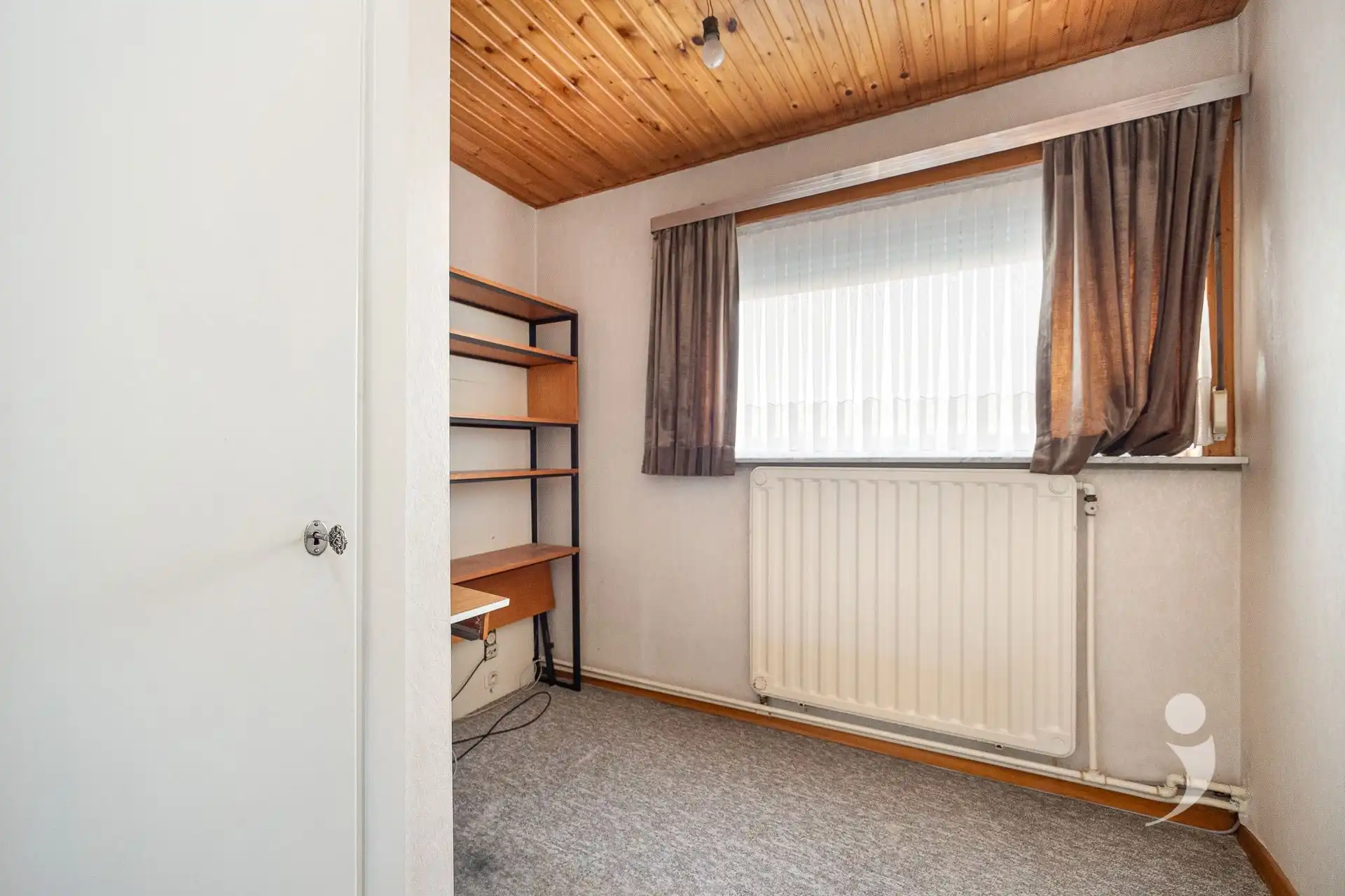 Te renoveren woning met zicht op de velden! foto 21