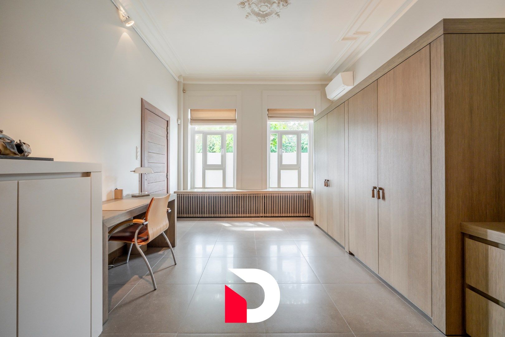 Schitterende woning (met praktijkmogelijkheid) op ideale uitvalsbasis te Sint-Andries foto 14