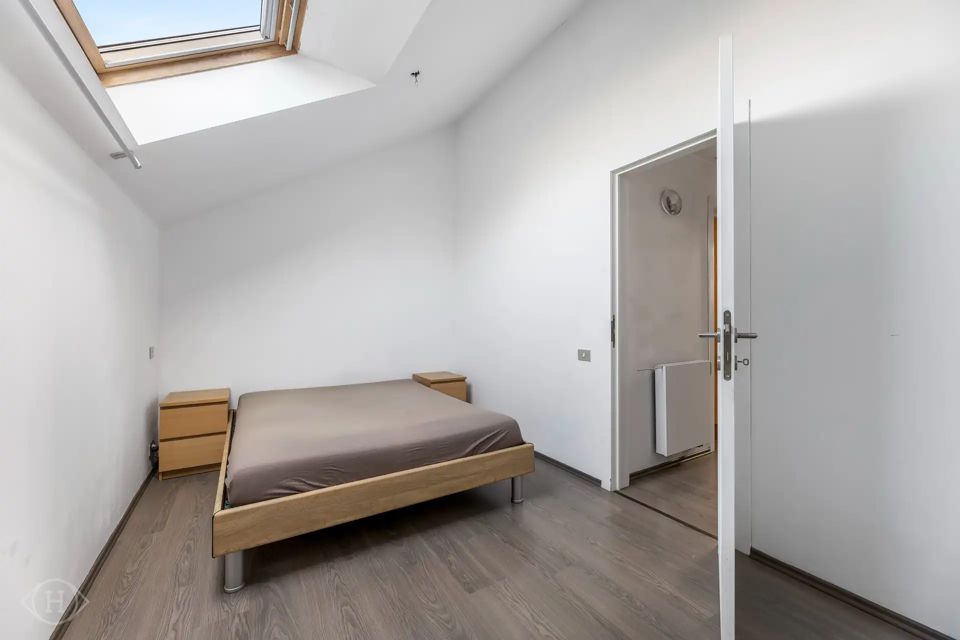 Opbrengsteigendom: Ruim kantoor + duplexappartement foto 31