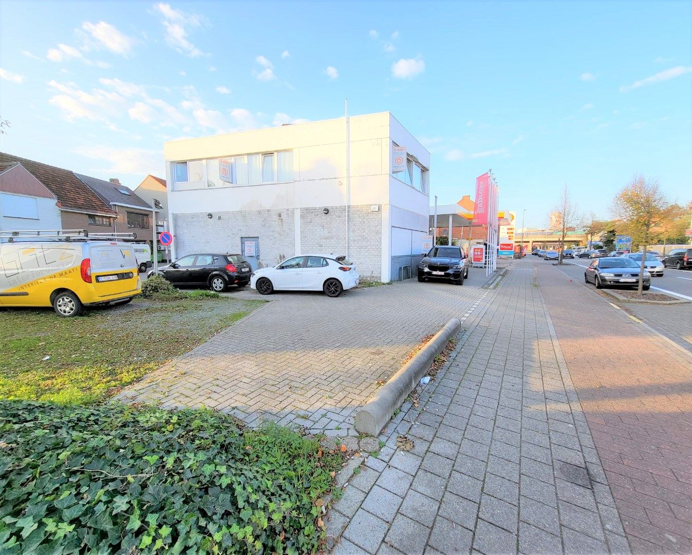 Commercieel gelijkvloers + appartement. foto 7